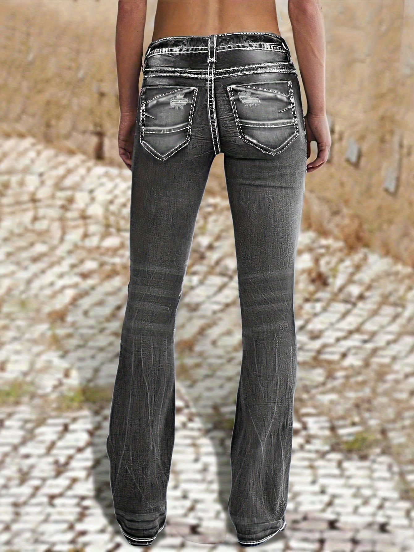 Women's Jeans - Dark Blue Pocket Detail Stretch All-Season detail view