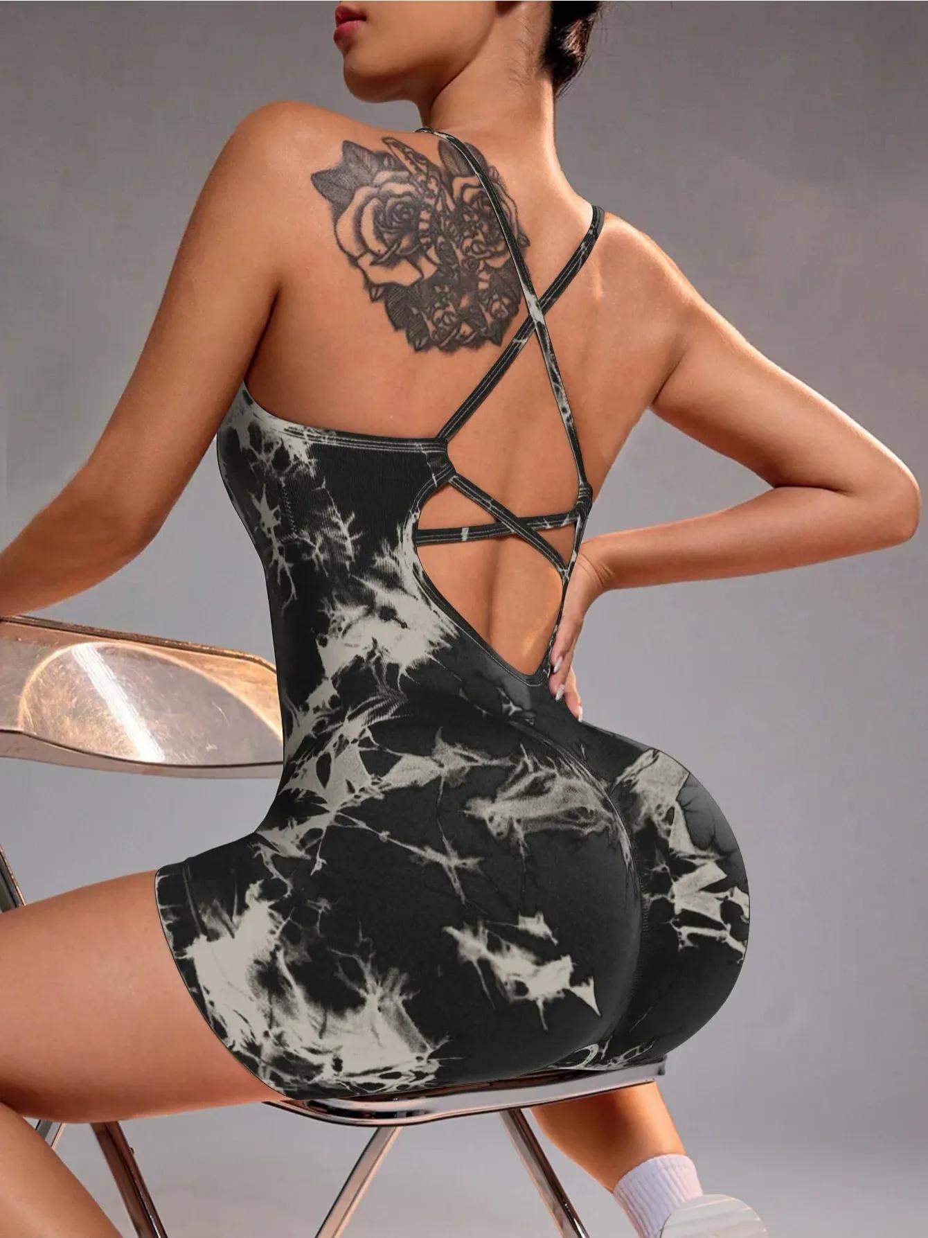 Women's Jumpsuit - Seamless detail view