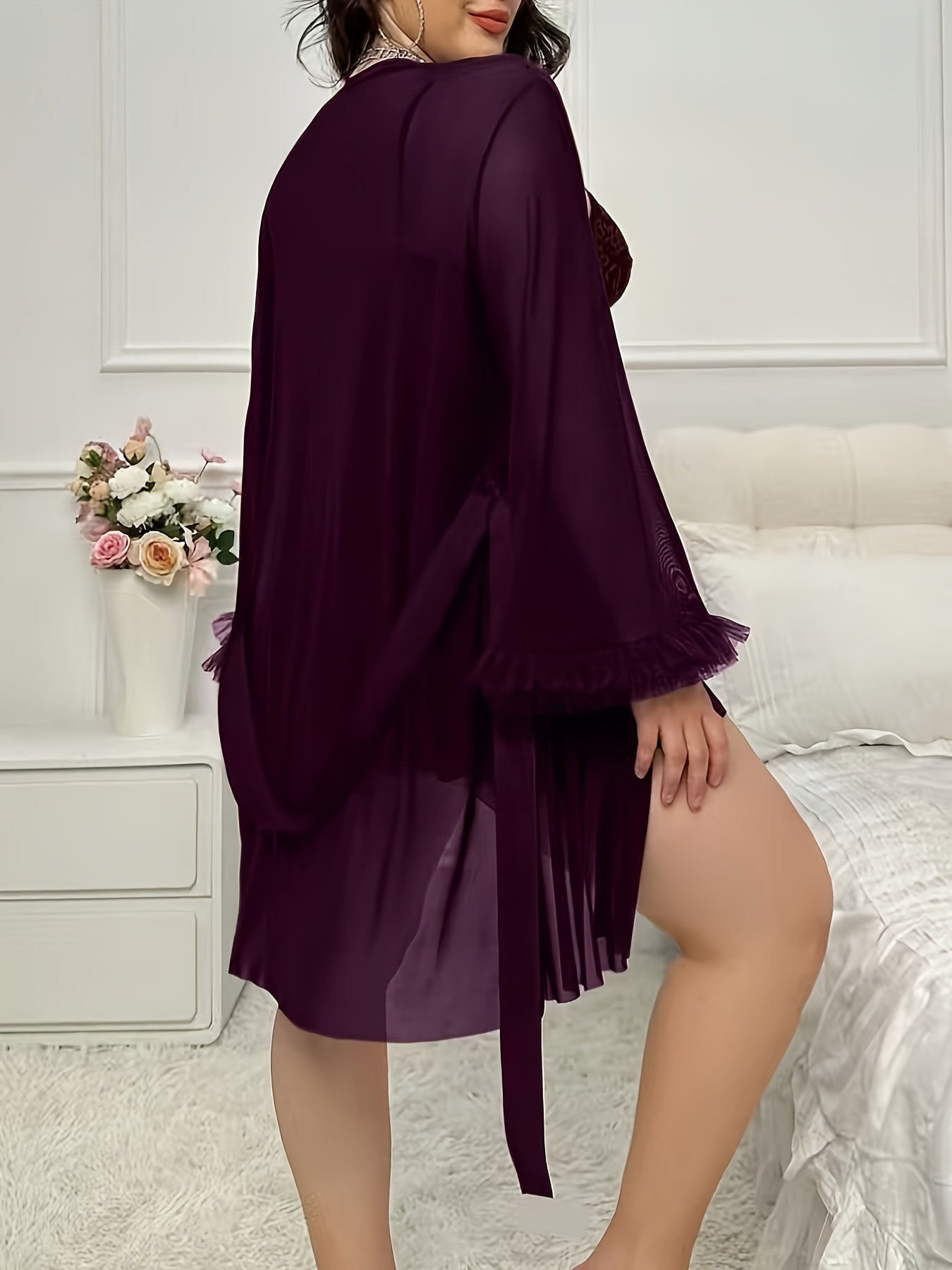 Women's Lace Pajama Set - 2-Piece Lace Plus Size Comfort detail view
