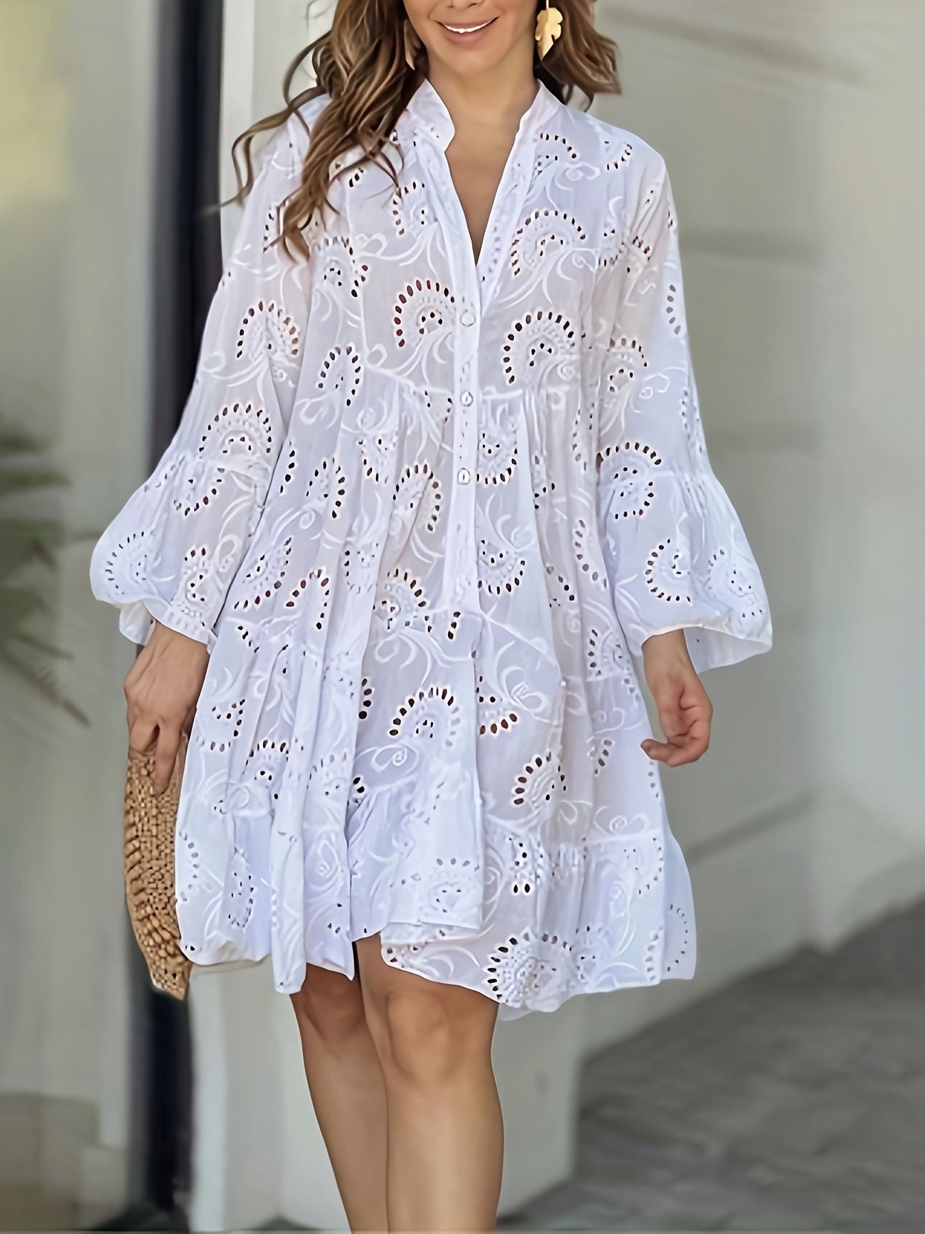 Women's Lace V-Neck Midi Shirt Dress - Cutout detail view