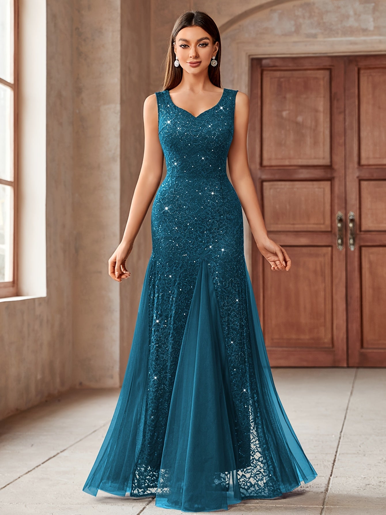 Women's Lace Wedding Dress - Sleeveless – main product image