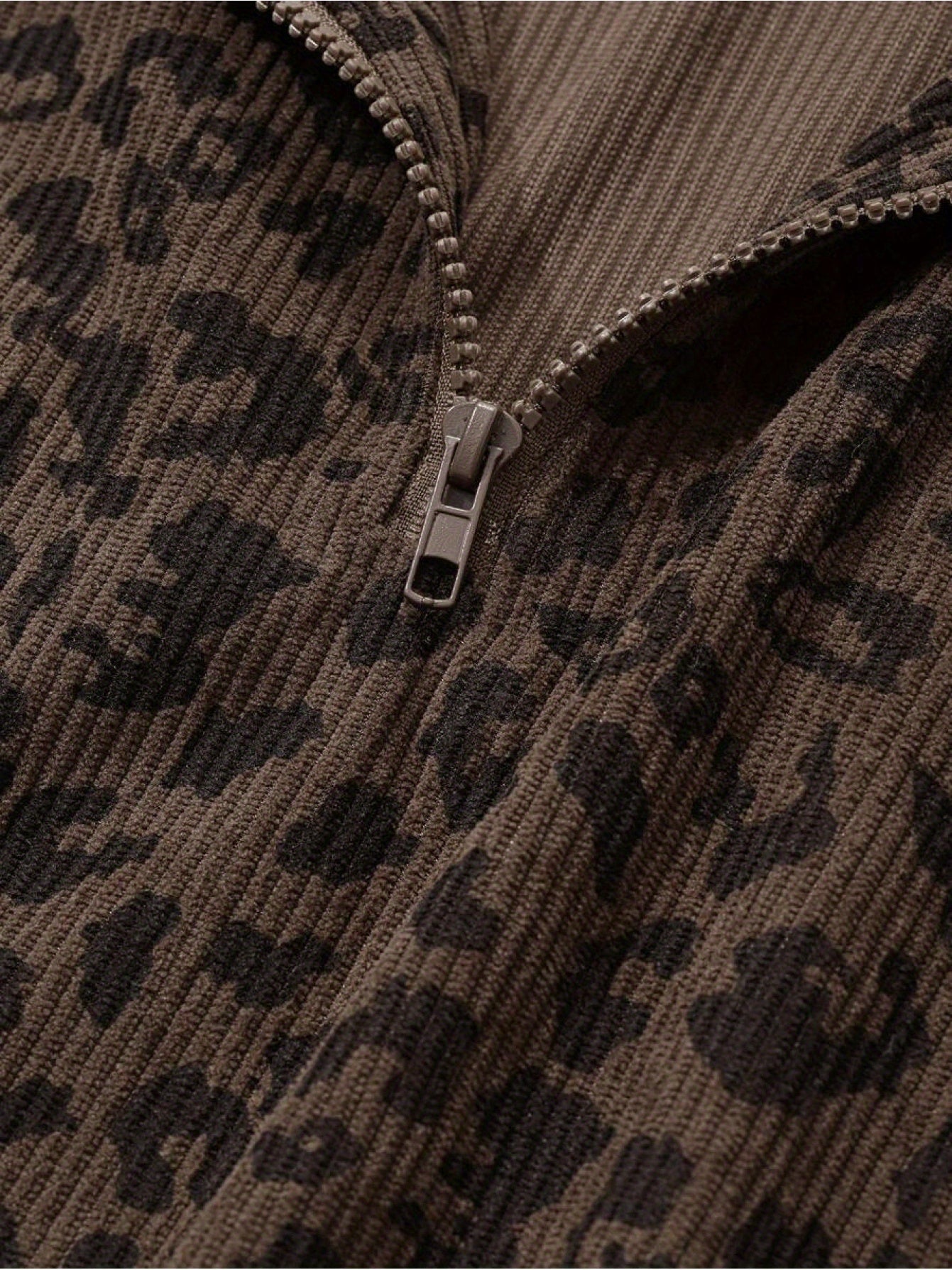 Women's Leopard Print Sweatshirt - Quarter-Zip Long Sleeve – view 4