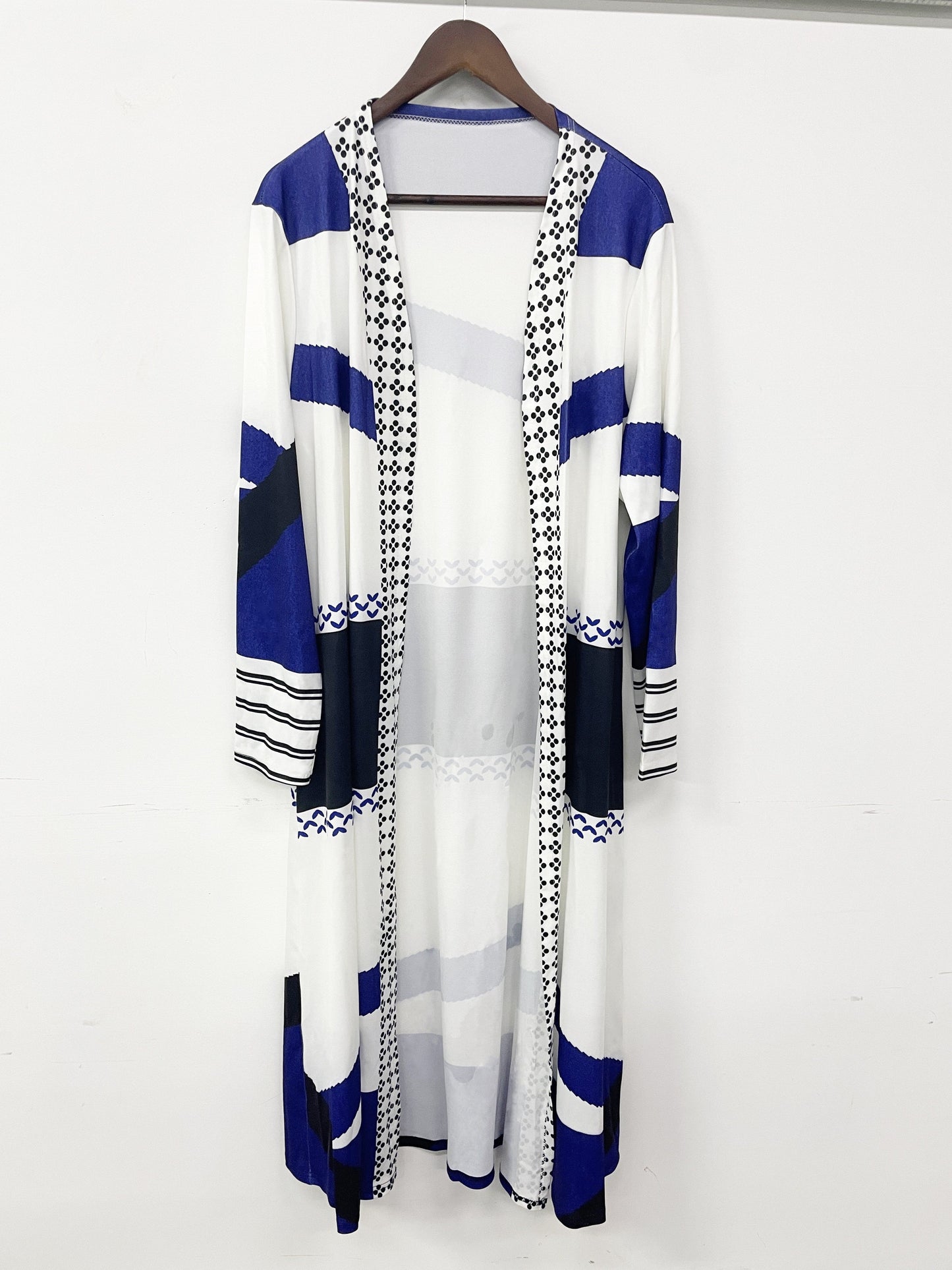 Women's Lightweight Graphic Open-Front Cardigan detail view