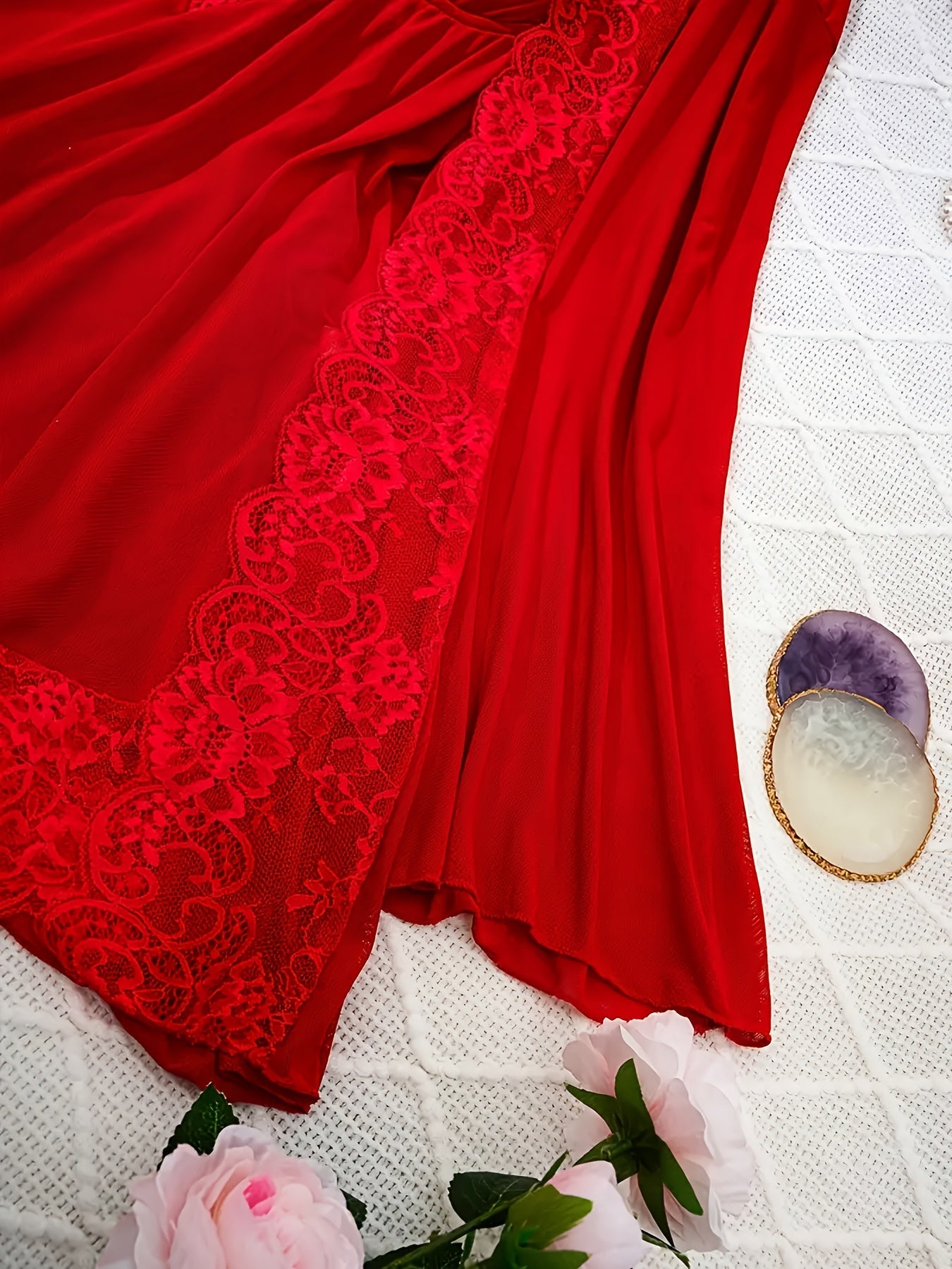 Women's Lingerie Set - Lace Detail – Red detail view