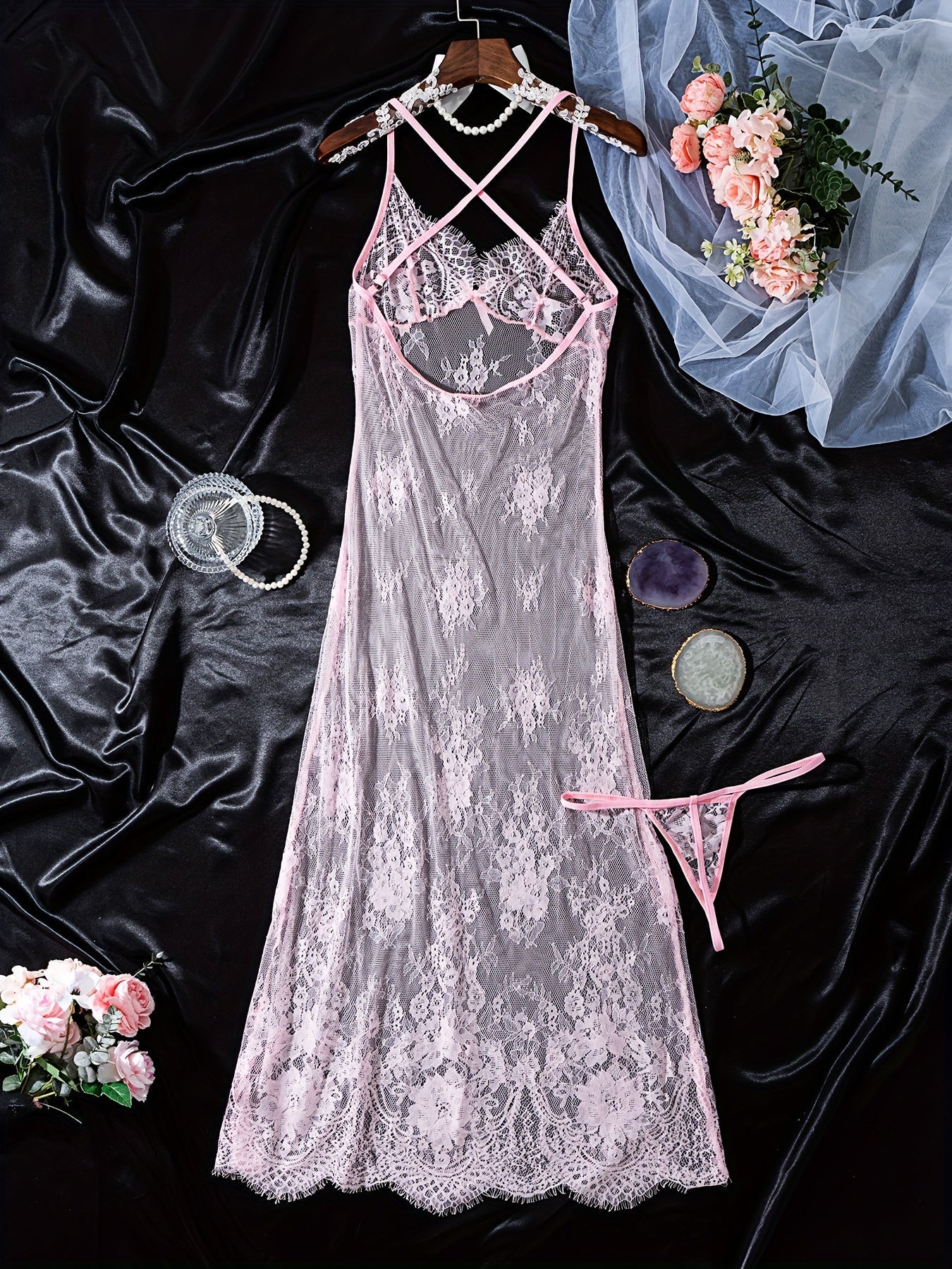 Women's Lingerie Set - Romantic Lace – Pink – view 2