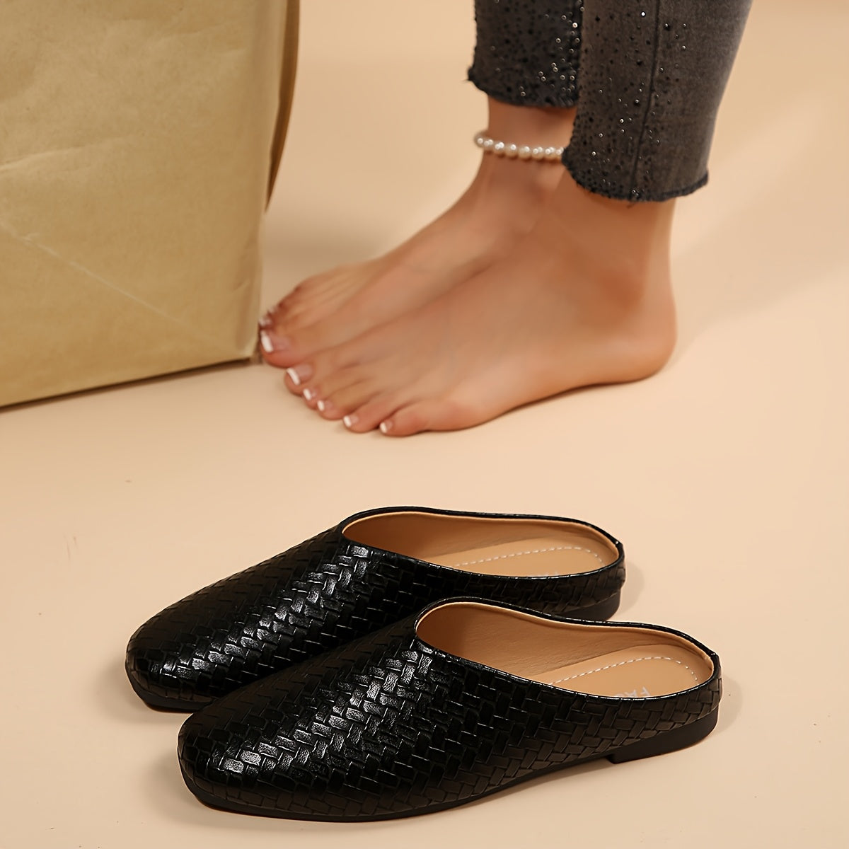 Women's Loafers & Flats – Comfort Fit for Everyday Wear – Black detail view