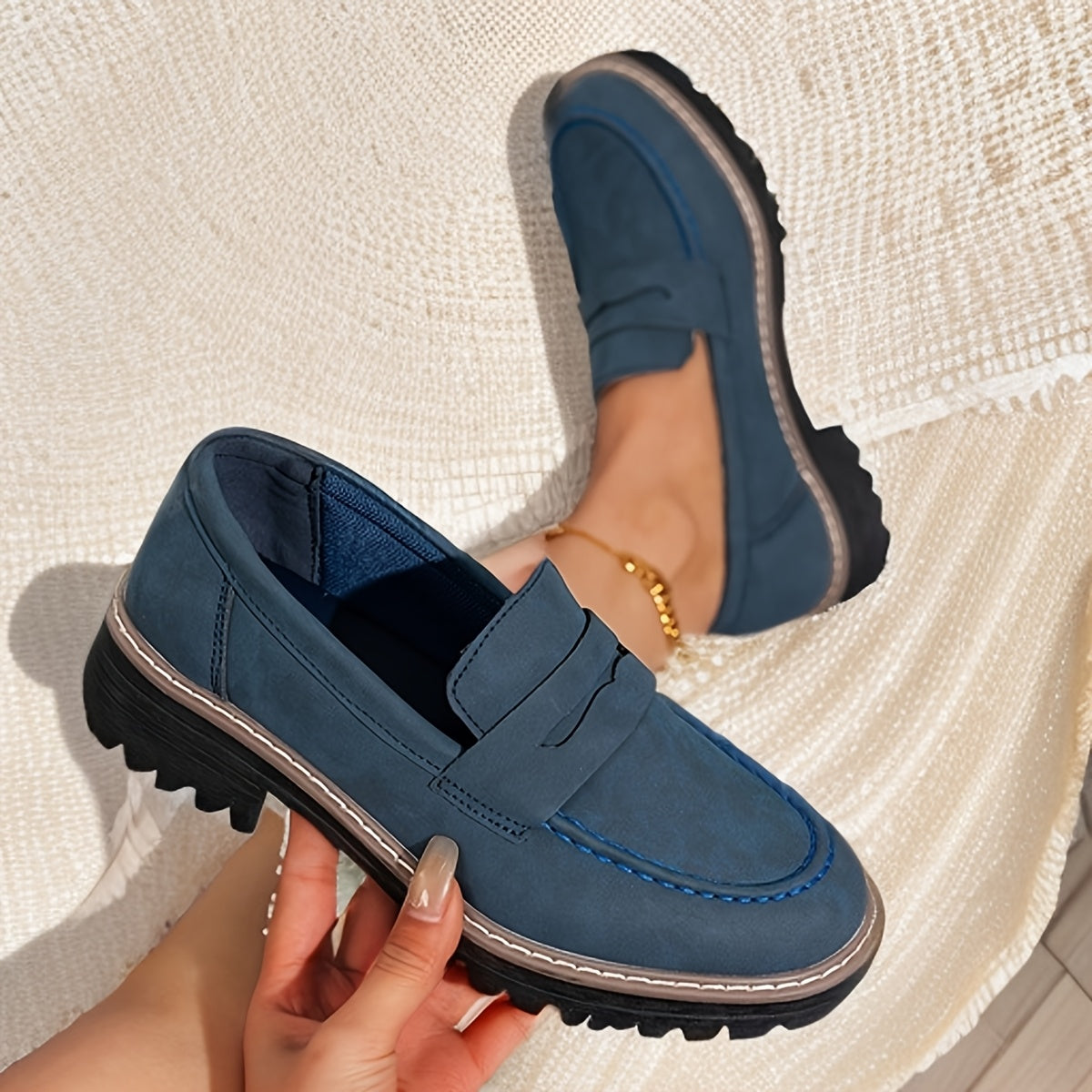 Women's Loafers & Slip-Ons – Platform Sole for Everyday Wear – Black option – view 2