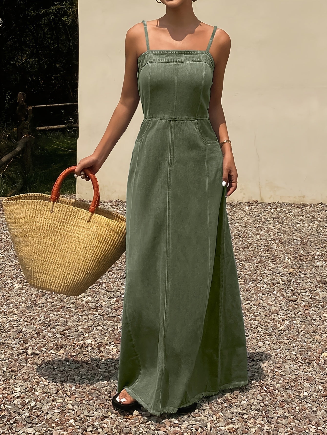 Women's Maxi Casual Dress - Sleeveless detail view