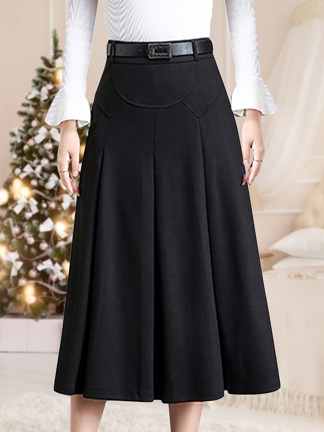 Women's Maxi Pleated Skirt - High-Waist Solid Color detail view