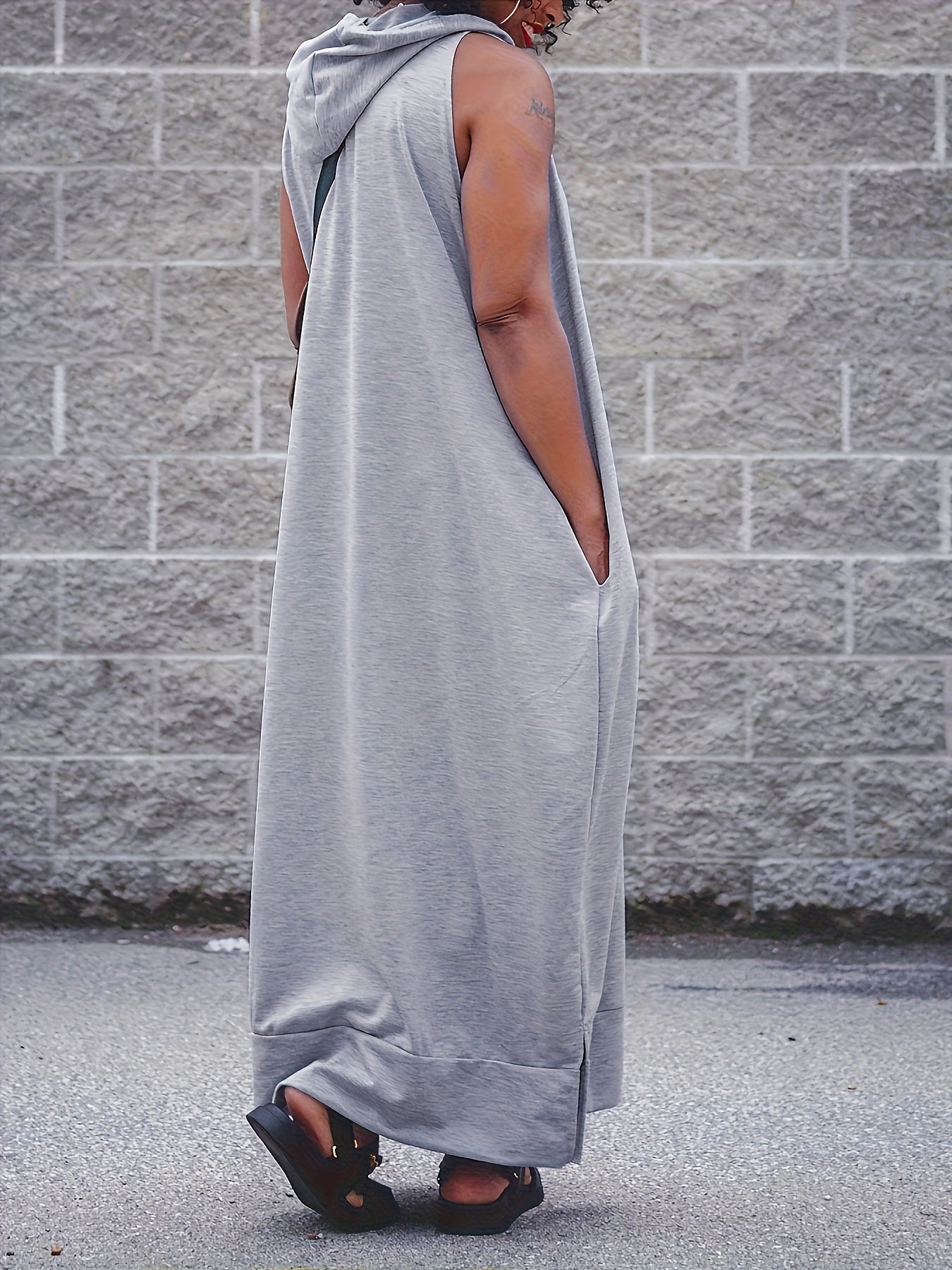 Women's Maxi Skirt - Solid Color Slit Detail detail view