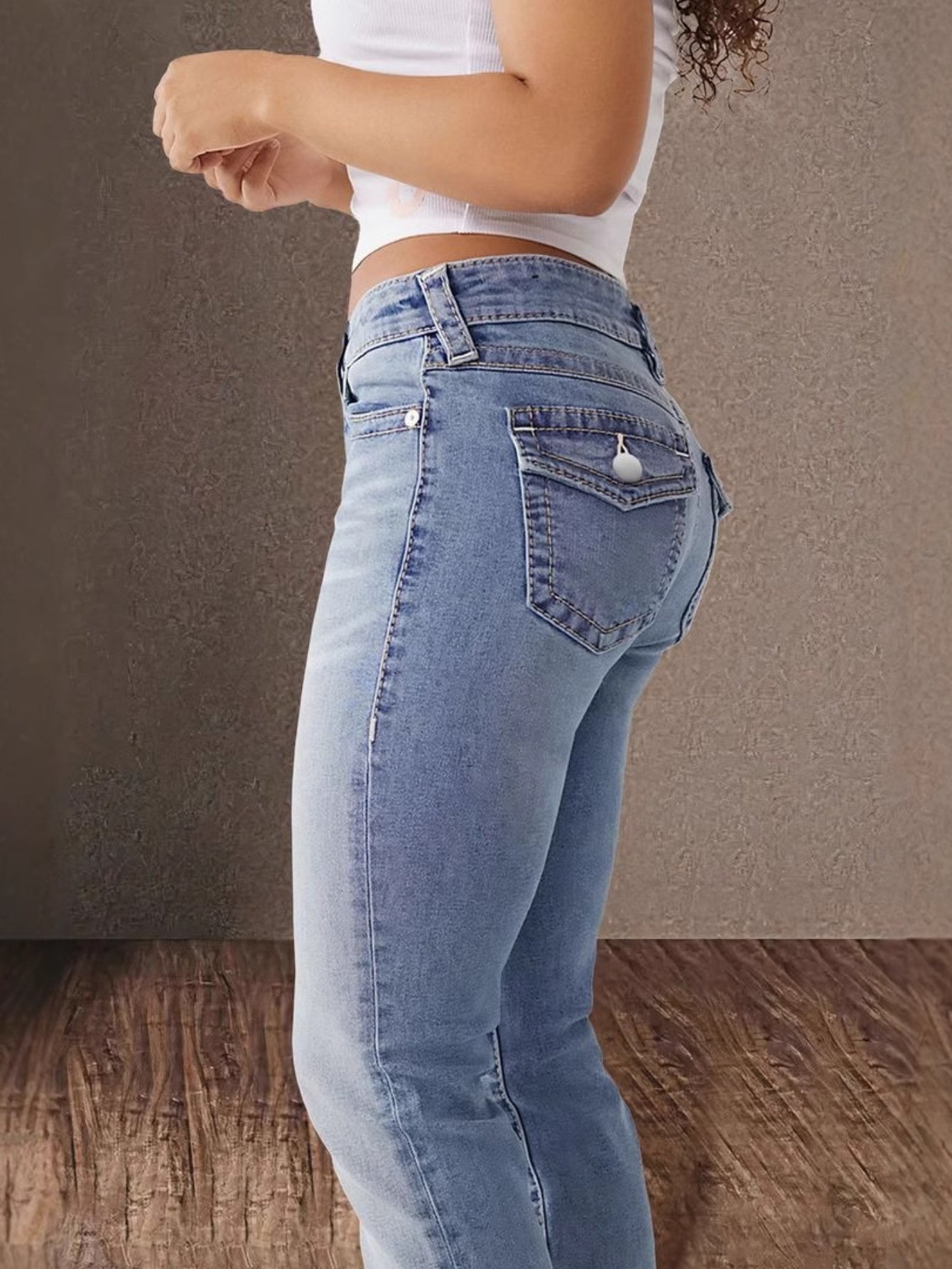 Women's Mid-Rise Skinny Jeans - Light Blue Button Detail detail view