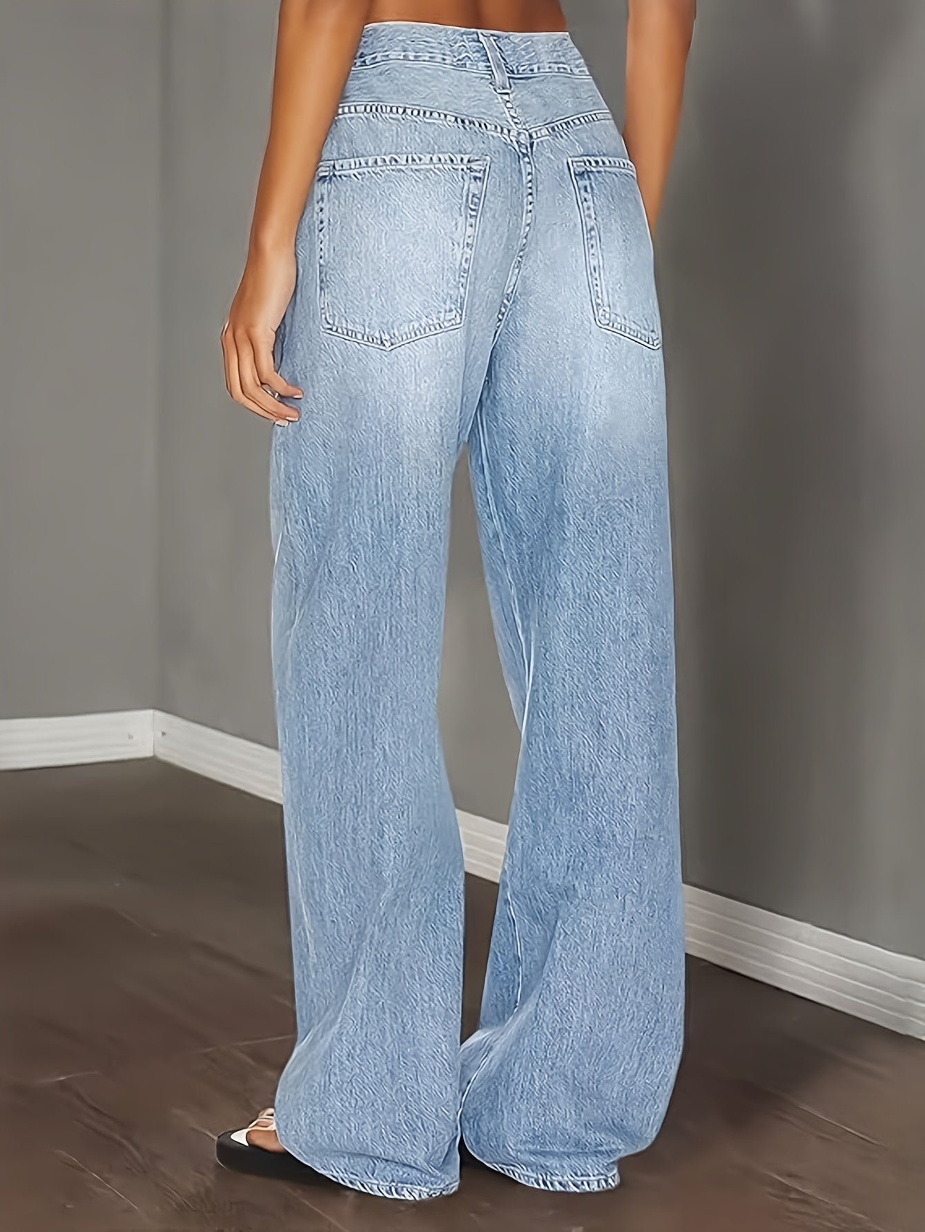 Women's Mid-Rise Wide Leg Jeans - Light Blue Pocket Detail detail view