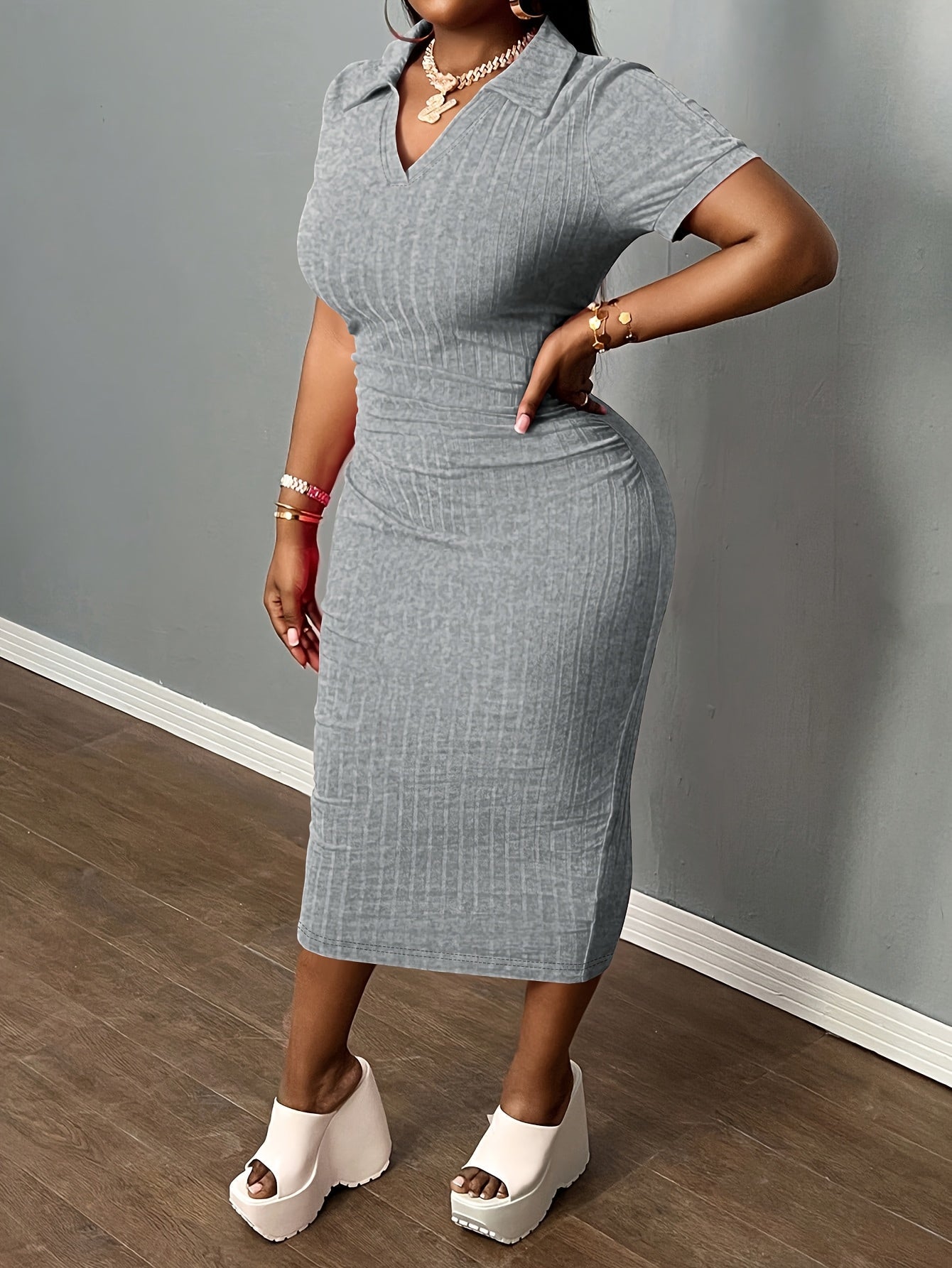 Women's Midi Bodycon Dress – Short Sleeve – Pink option – view 4