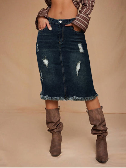 Women's Midi Denim Skirt - Mid-Rise Solid Color detail view