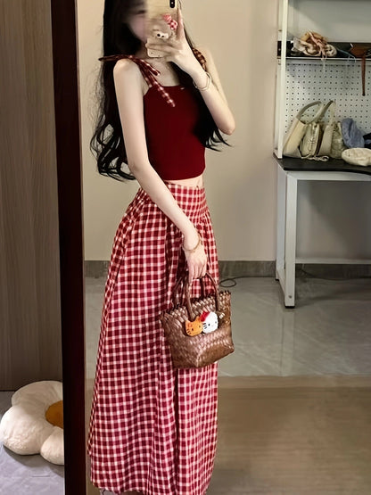 Women's Midi Pencil Skirt - High-Waist Plaid detail view