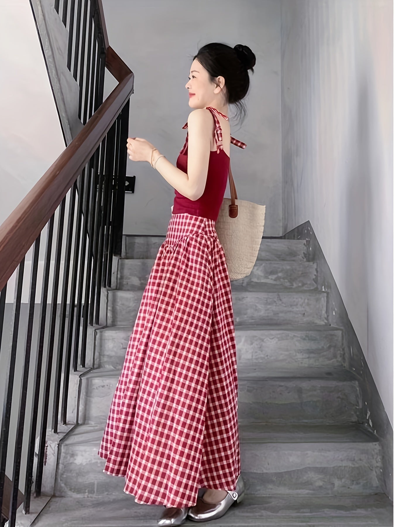 Women's Midi Pencil Skirt - High-Waist Plaid detail view