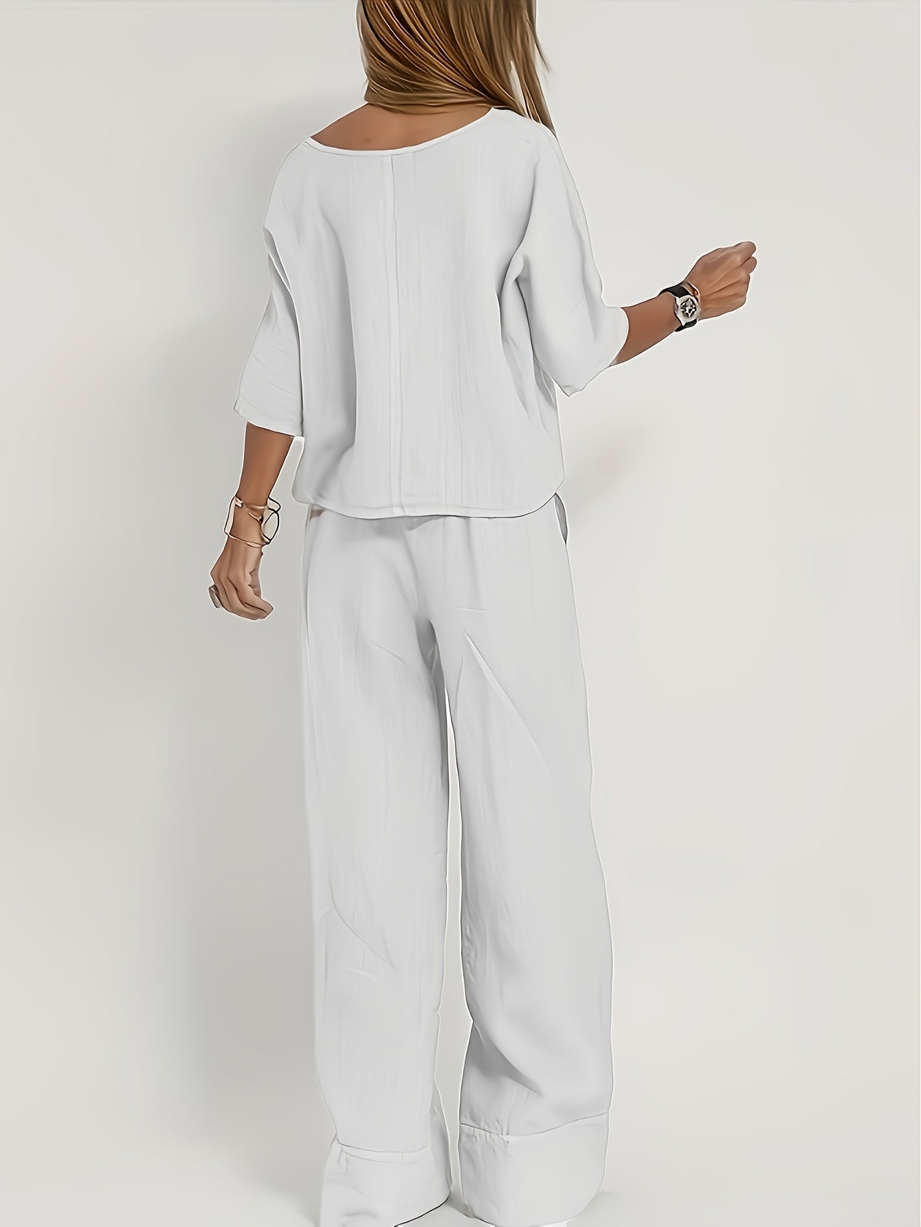 Women's Pants - High-Waist Fit – Black / Khaki detail view