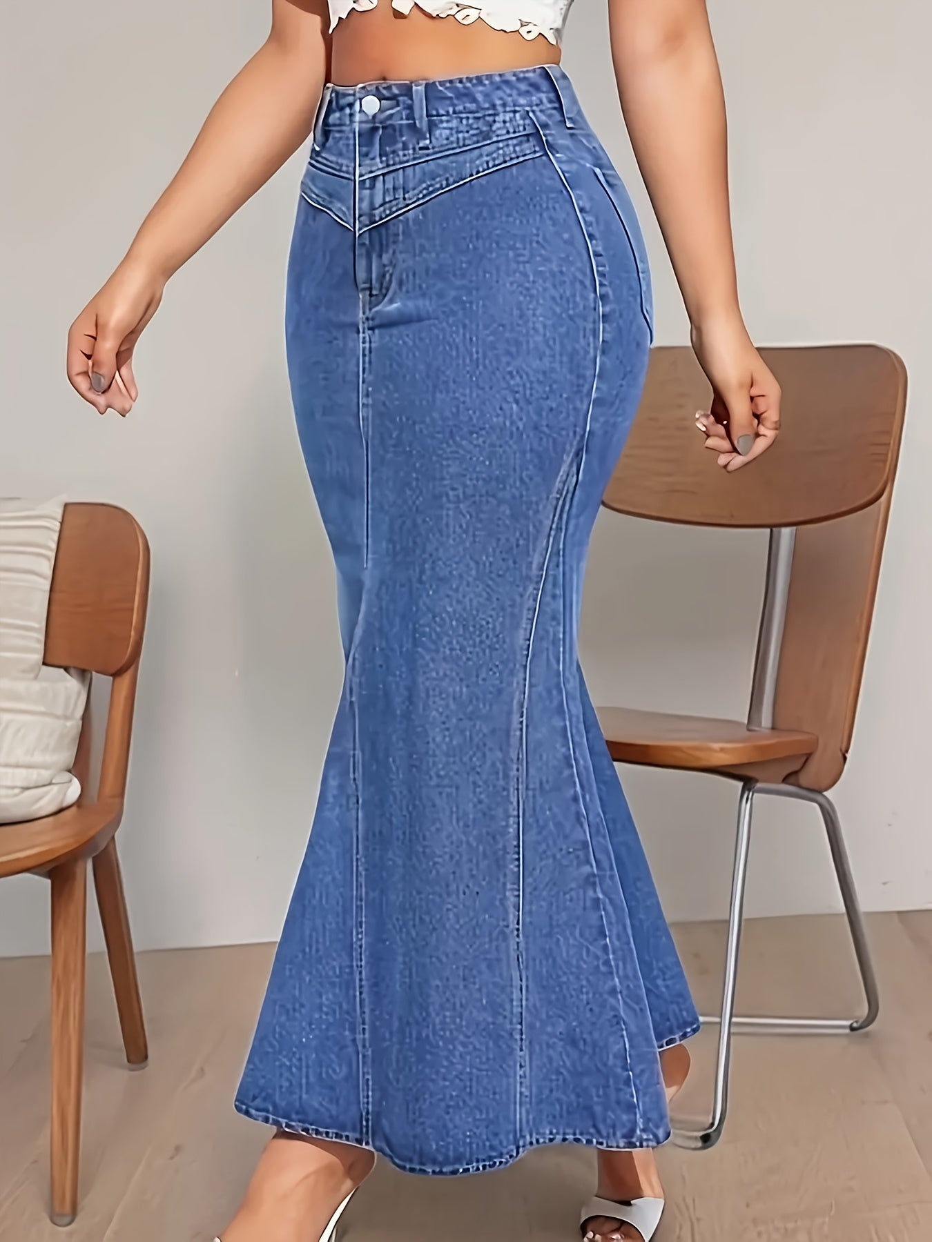 Women's Pencil Skirt - High-Waist detail view