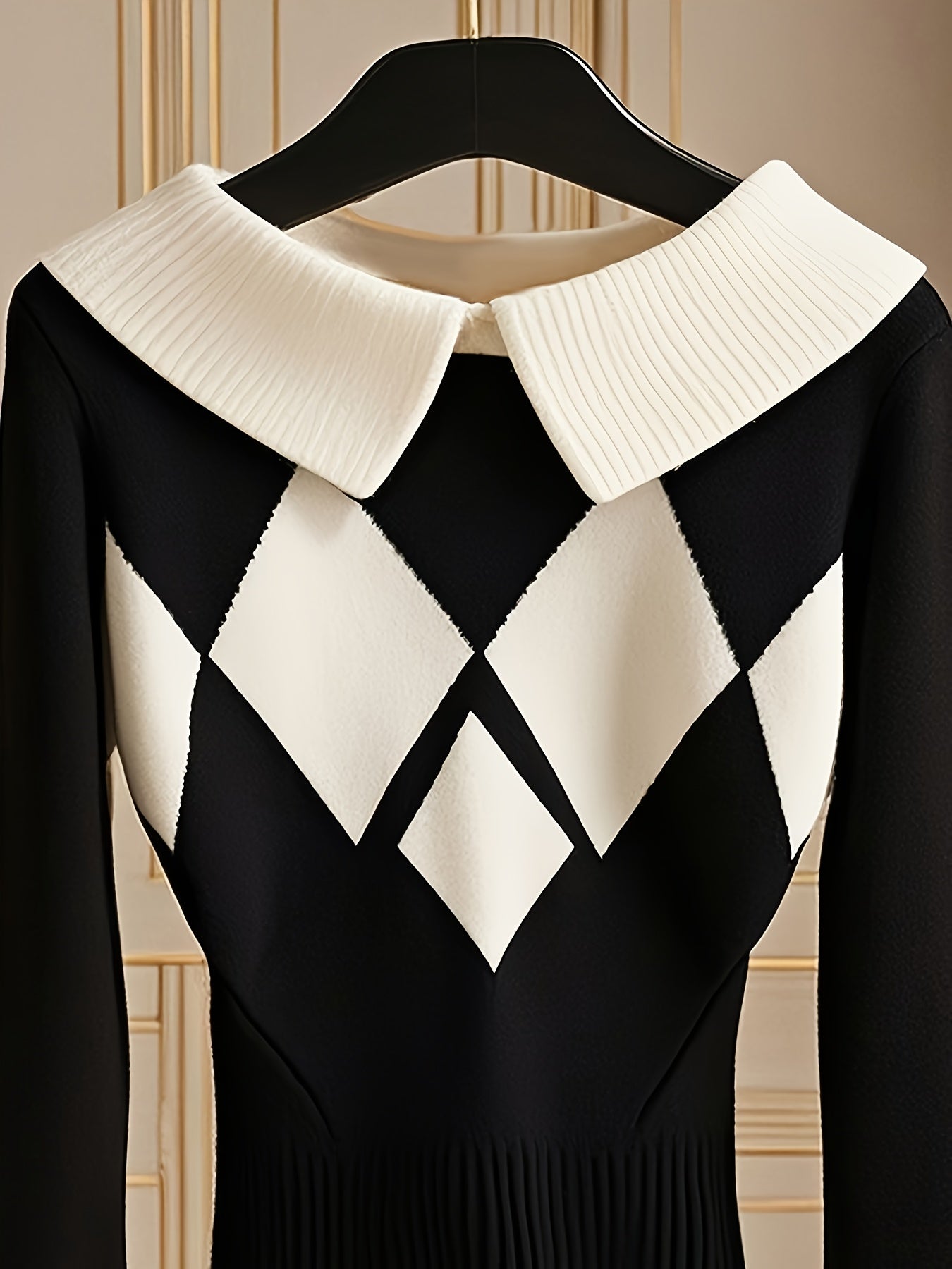 Women's Plaid Pullover Sweater - Classic Neck Long Sleeve detail view