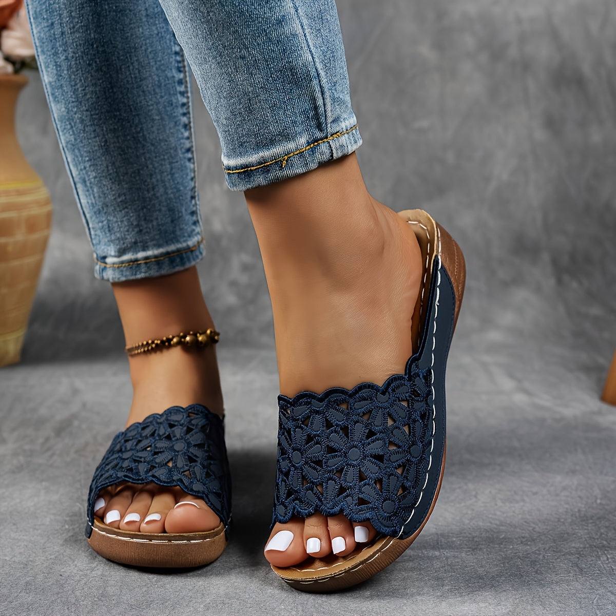 Women's Platform Sandals – Breathable Slip-On for Everyday Wear – view 4