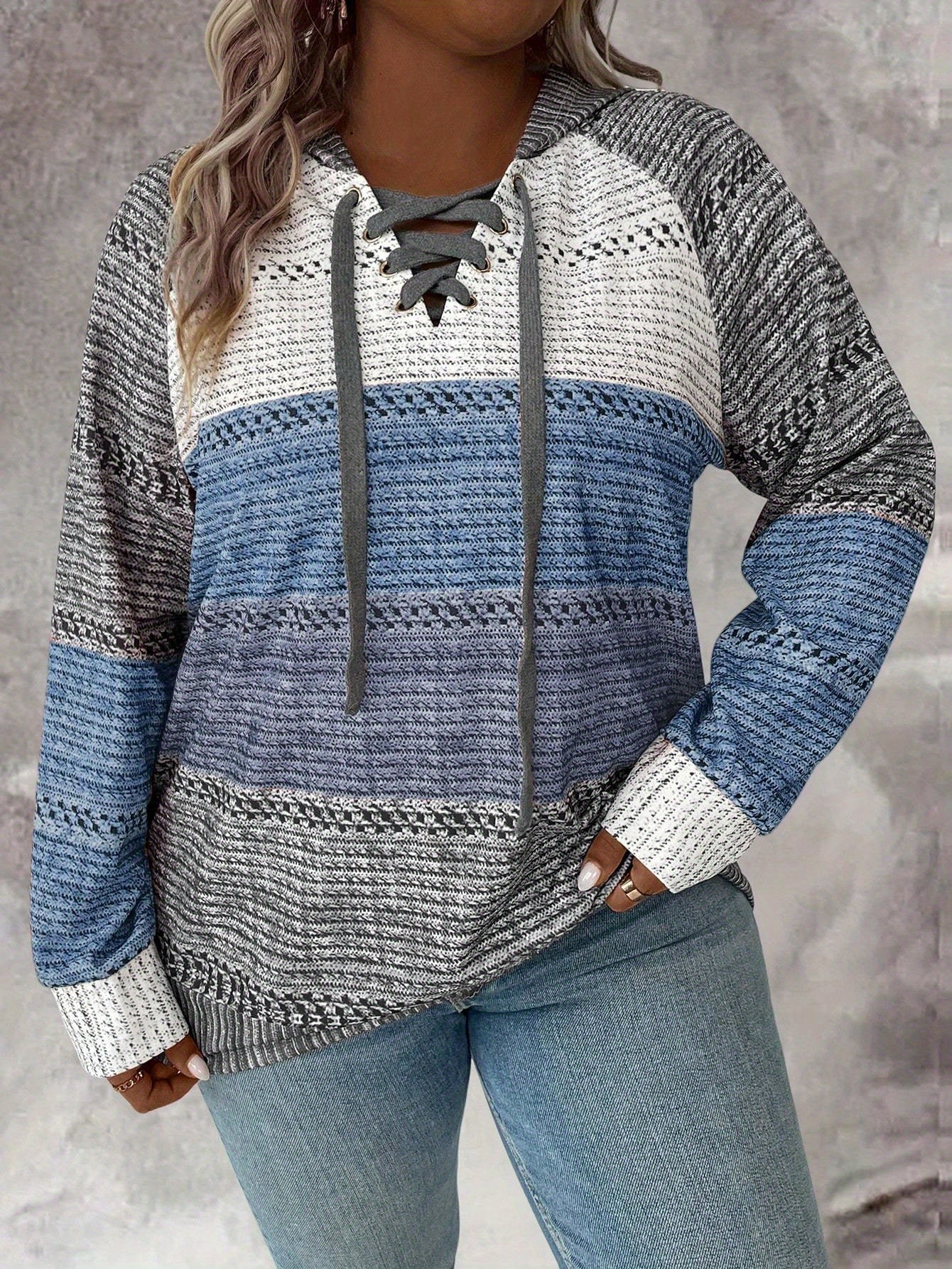 Women's Plus Size Houndstooth Hoodie - Oversized Full-Zip Warmth – main product image