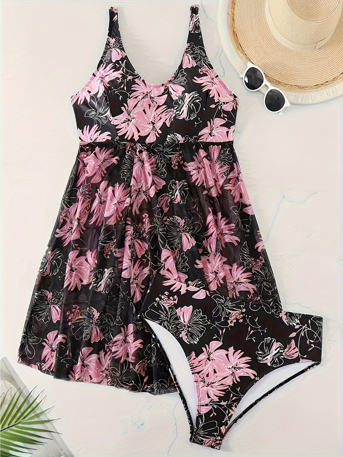 Women's Plus Size Tankini - Tropical Print Halter Neck Tummy Control detail view