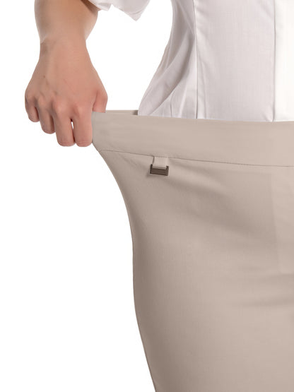 Women's Pull-On Dress Shorts - D-Ring Office Style detail view