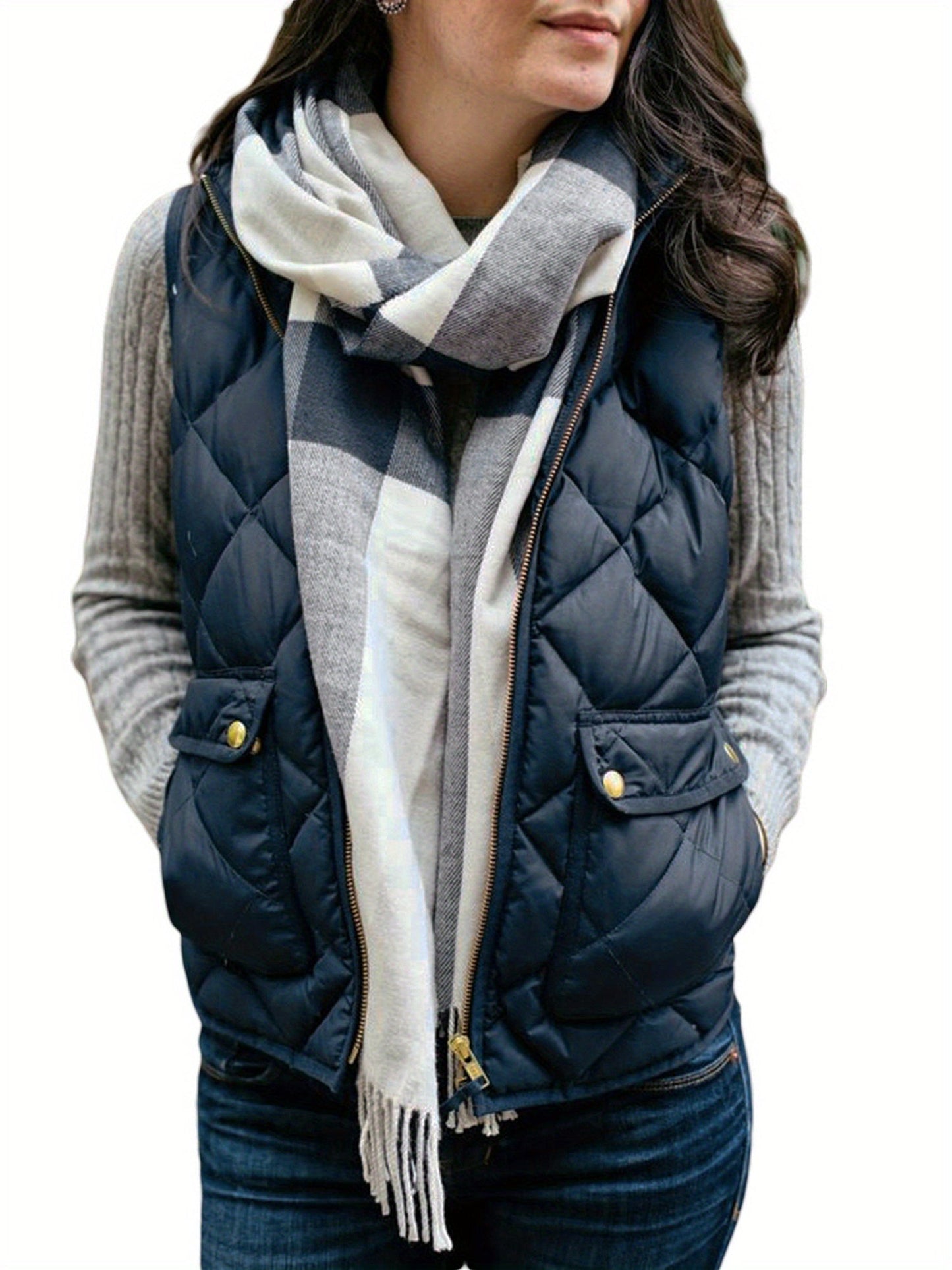 Women's Quilted Pullover Vest detail view