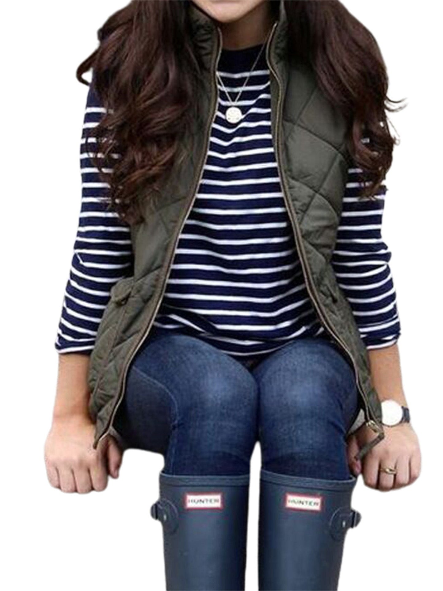 Women's Quilted Pullover Vest detail view