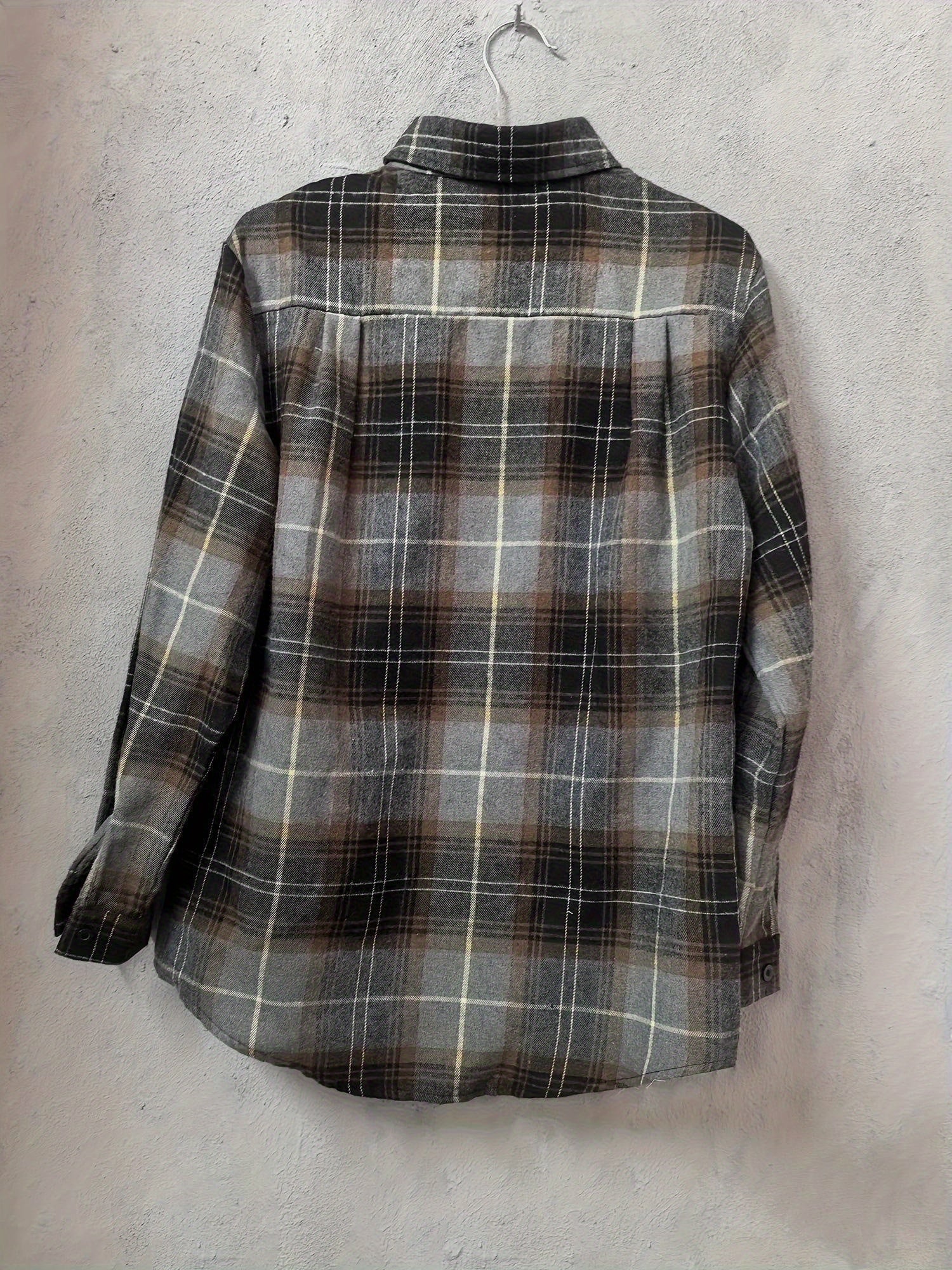 Women's Relaxed Plaid Button-Front Jacket detail view
