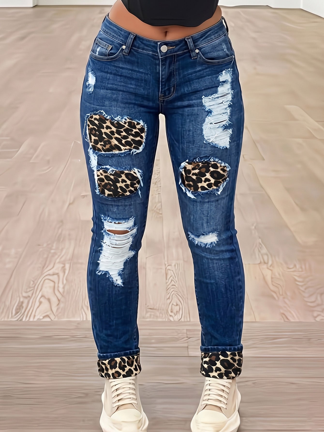 Women's Skinny Jeans - Blue Dark Wash Distressed detail view