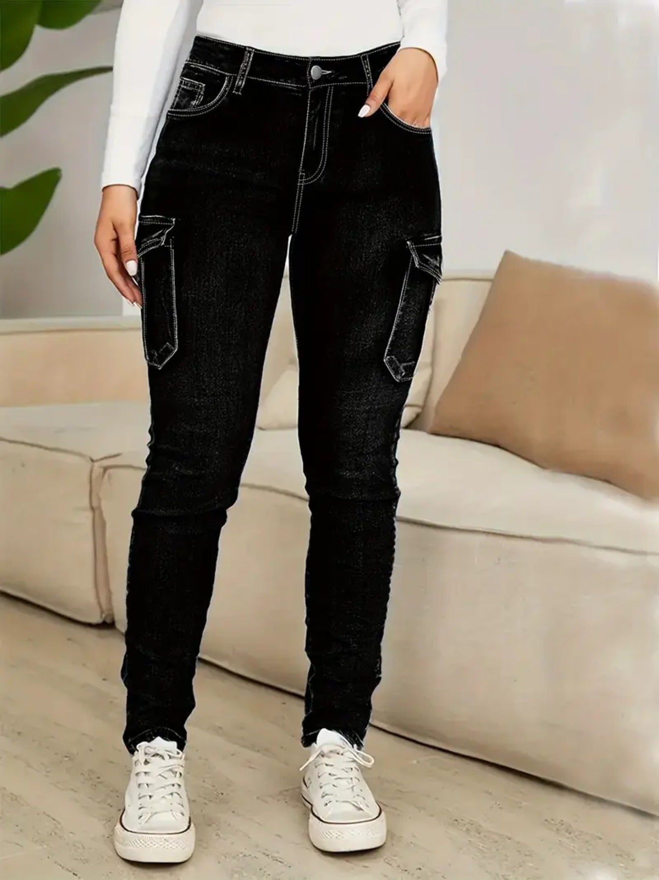 Women's Skinny Jeans - Blue Pocket Detail Stretch detail view