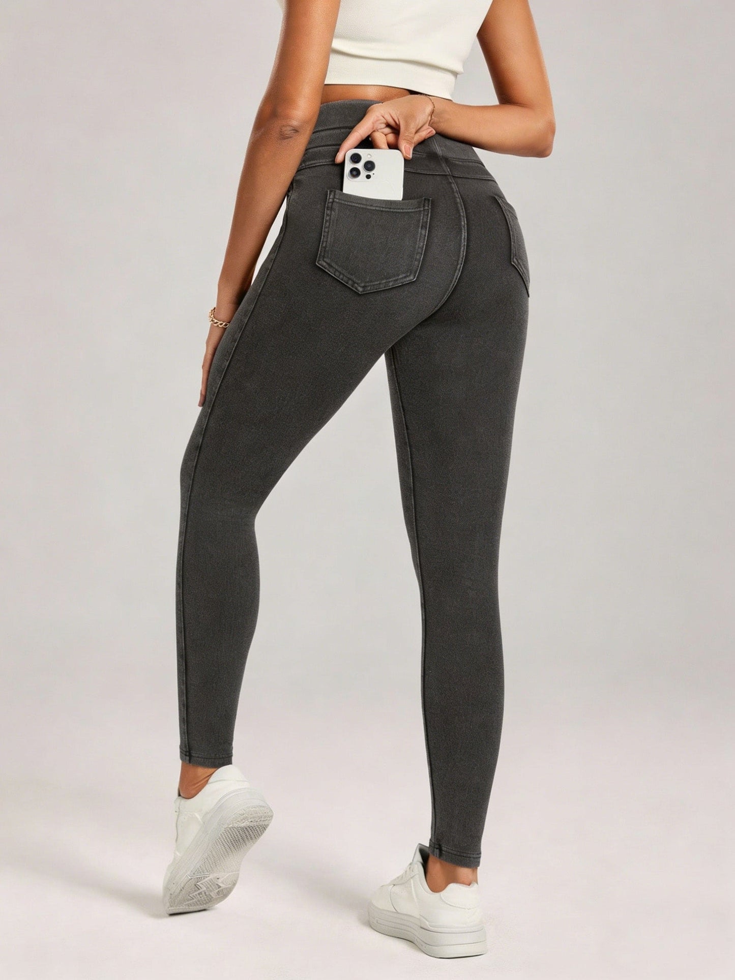 Women's Skinny Jeans - High-Waist Fit – Sky Blue / Black detail view