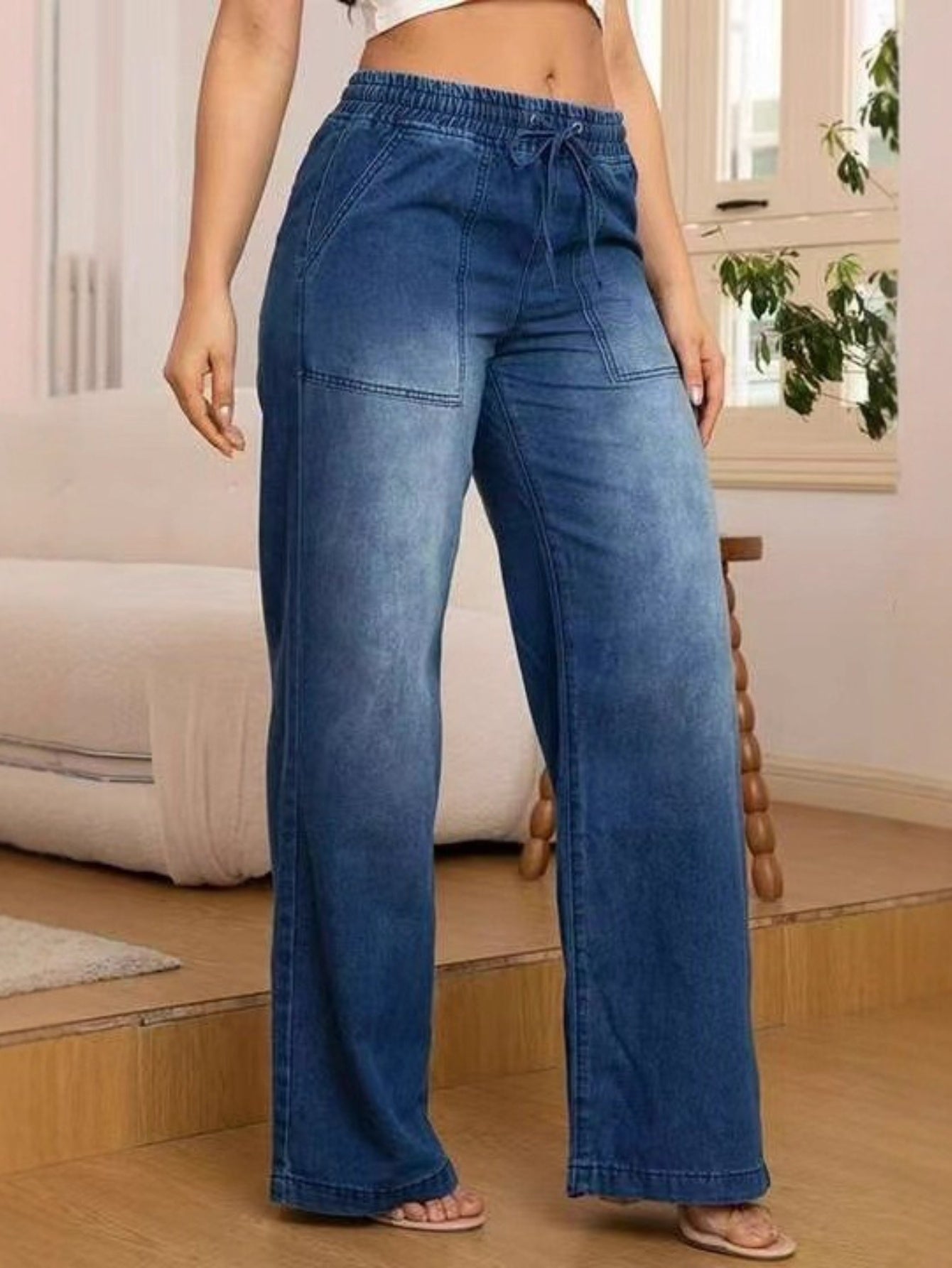 Women's Skinny Jeans - Light Blue detail view