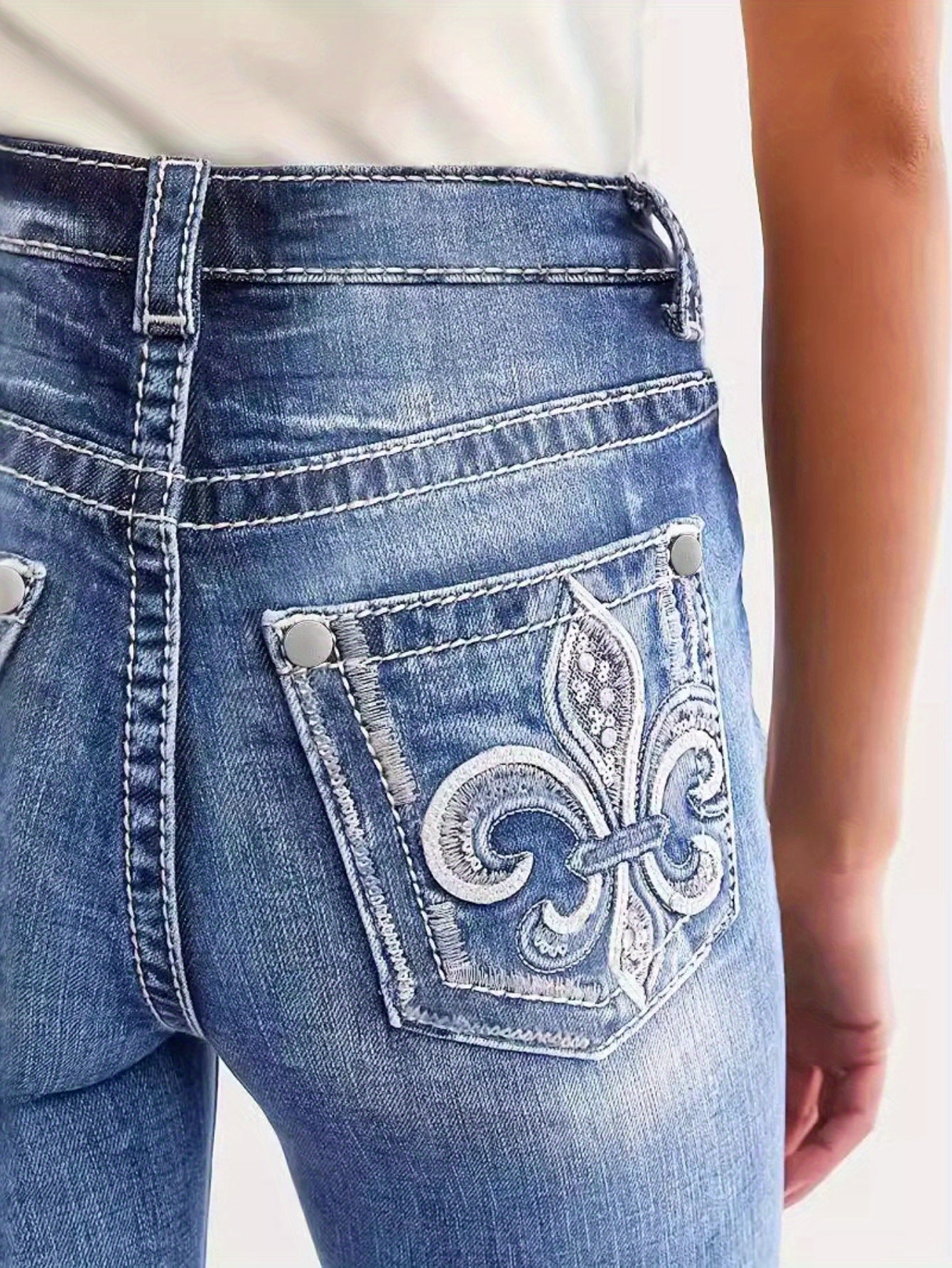 Women's Skinny Jeans - Light Blue Embroidered Stretch detail view