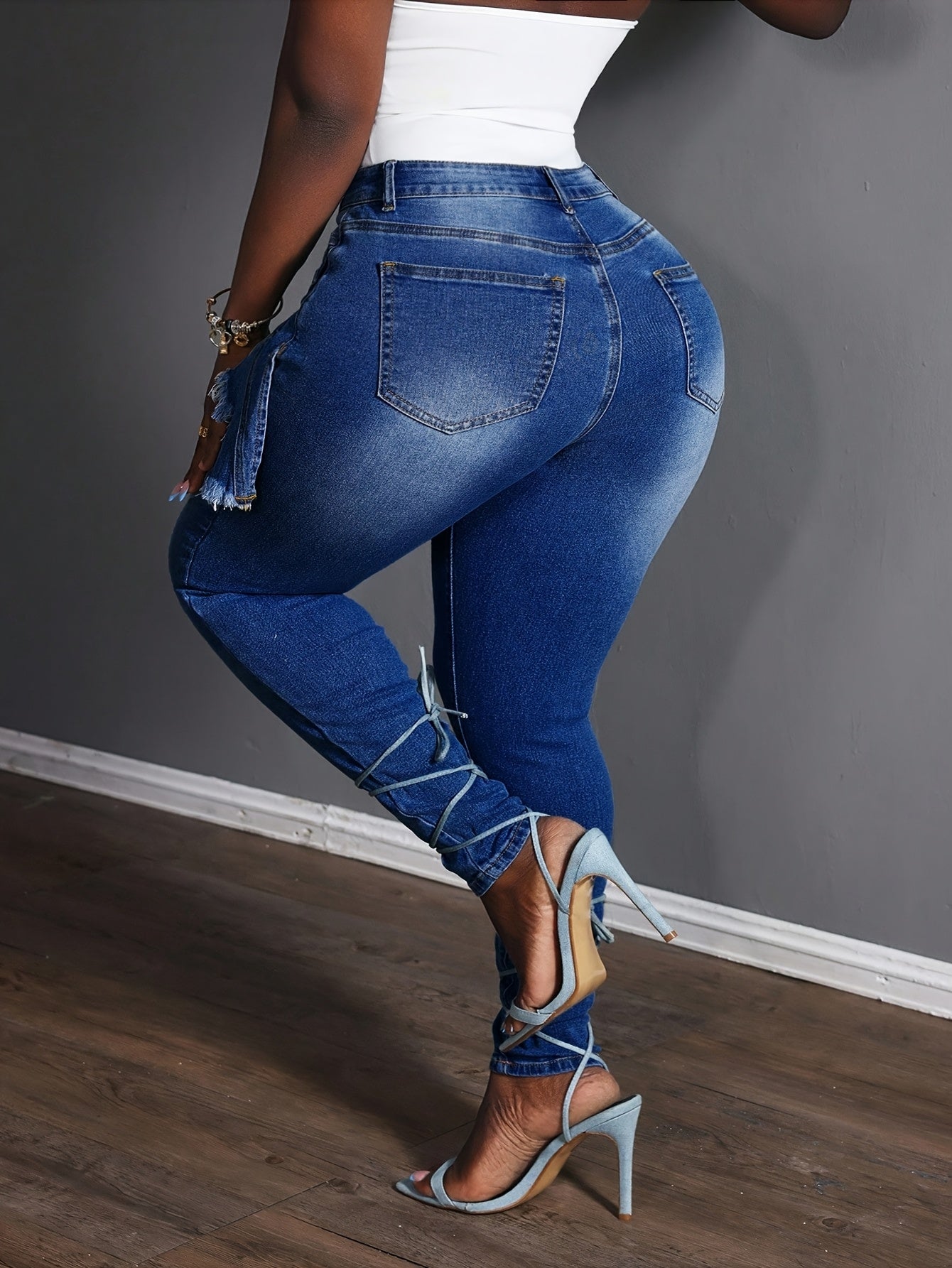 Women's Skinny Jeans - Medium Blue Streetwear – view 5