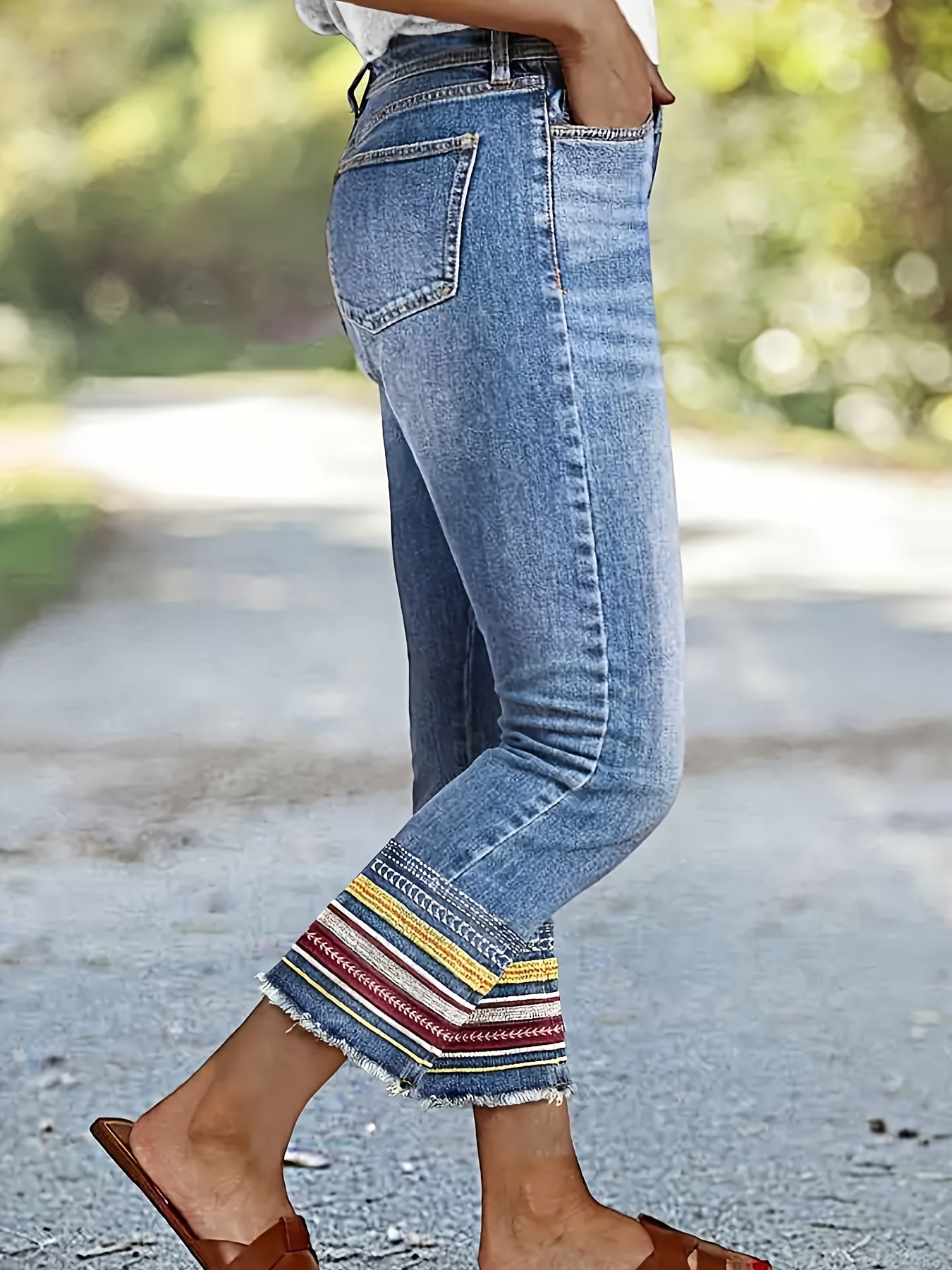 Women's Skinny Jeans - Medium Blue Vintage Wash Embroidered detail view