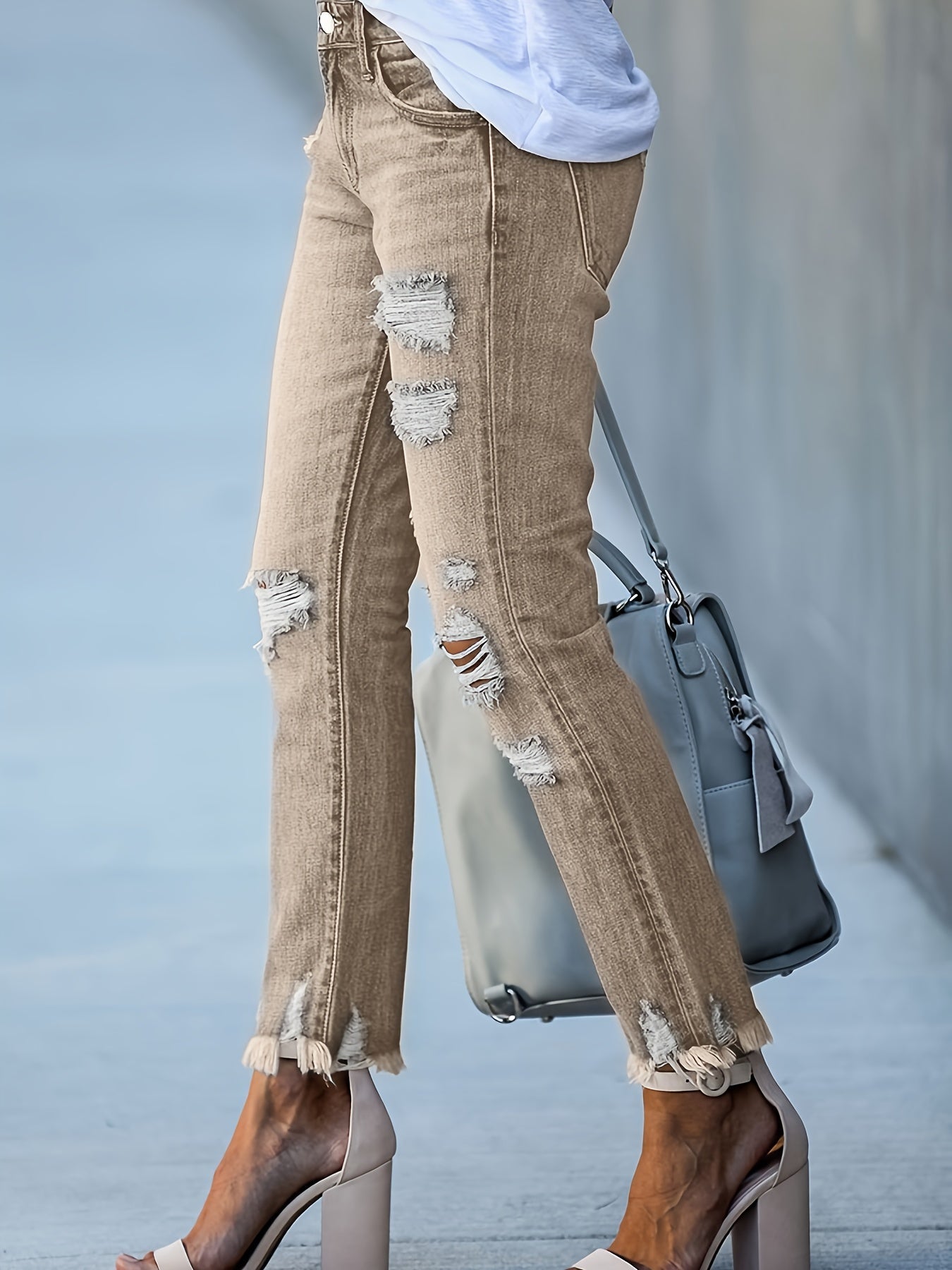 Women's Skinny Jeans - Stretch Comfort detail view