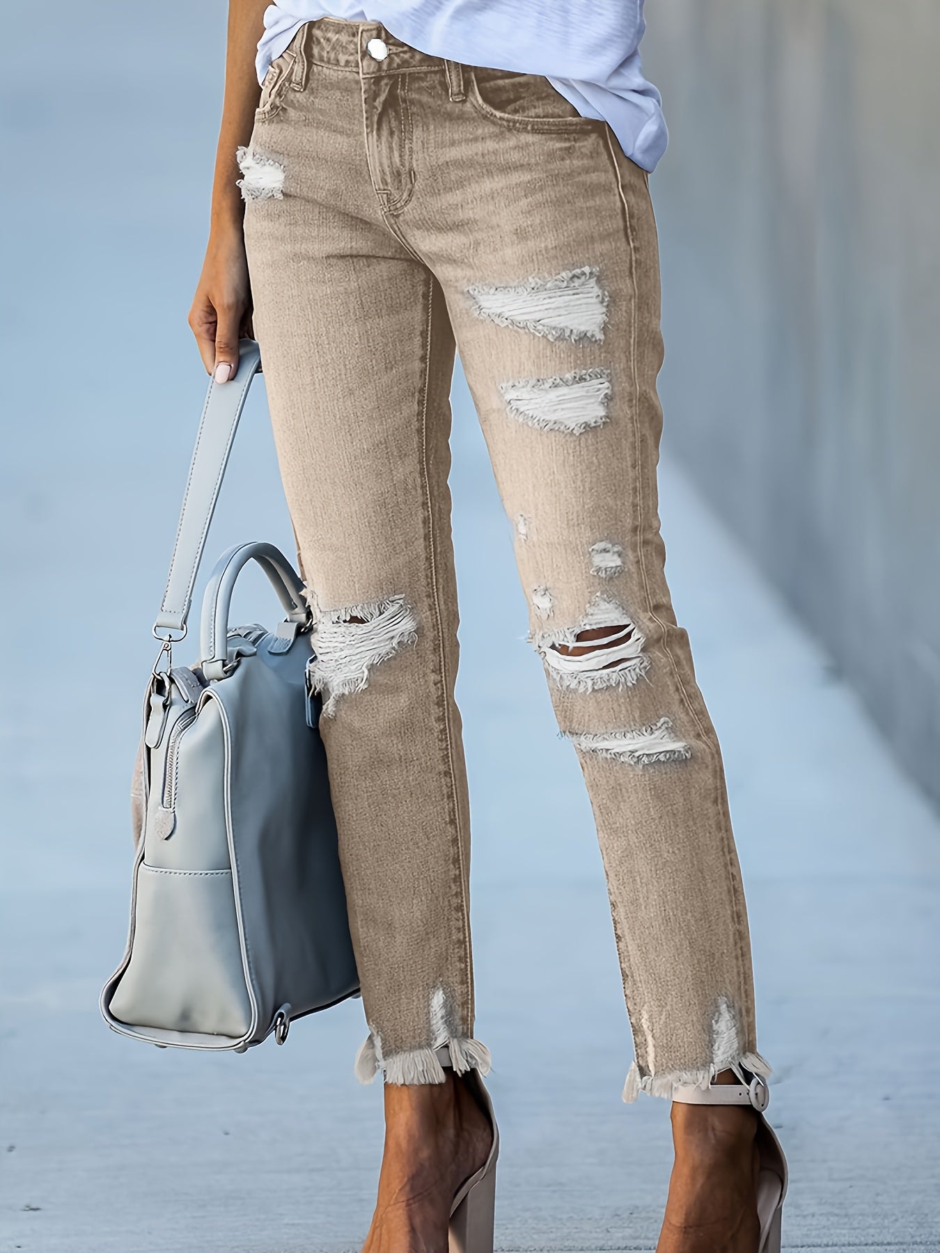 Women's Skinny Jeans - Stretch Comfort detail view