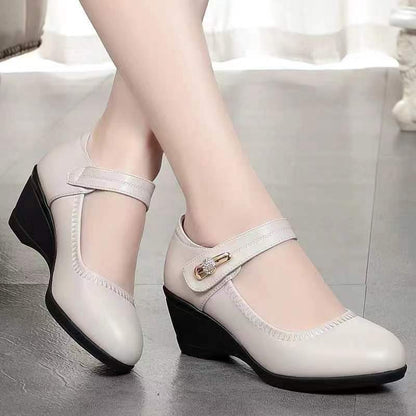 Women's Sneakers – Non-Slip Sole for Beach & Water – view 3