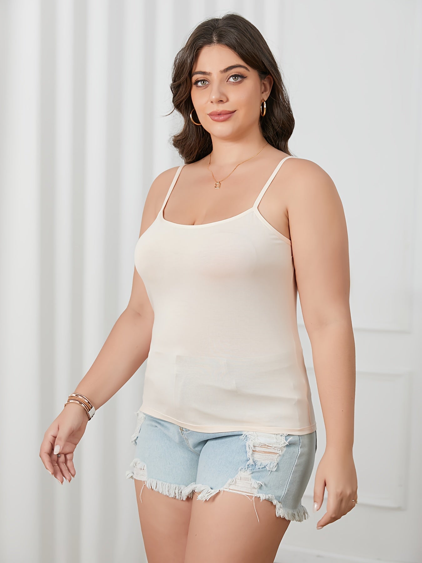 Women's Solid Color Camisole - Sleeveless – White & Apricot & Black / Red Purple Pink detail view