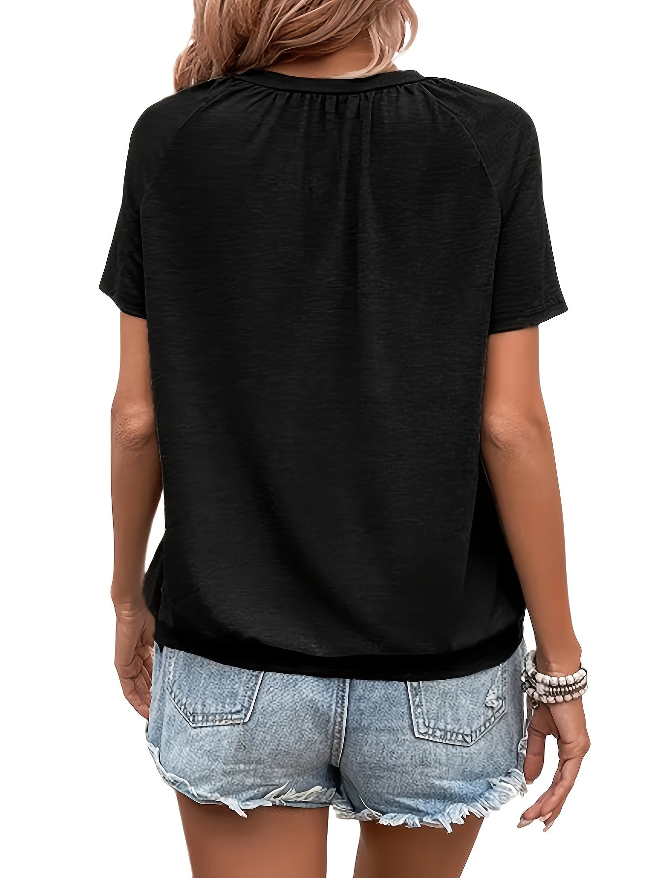 Women's Solid Color T-Shirt - 3-Pack V-Neck Short Sleeve Pleated detail view