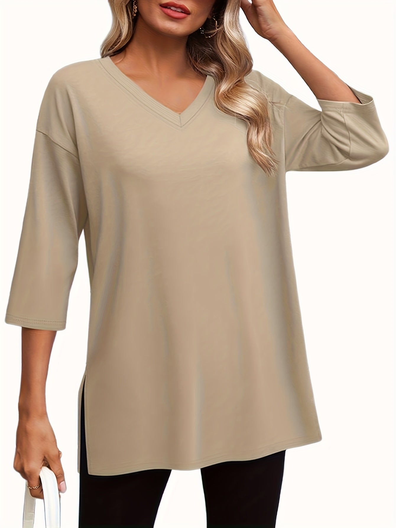Women's Solid Color T-Shirt - 3-Pack V-Neck Three-Quarter Sleeve detail view