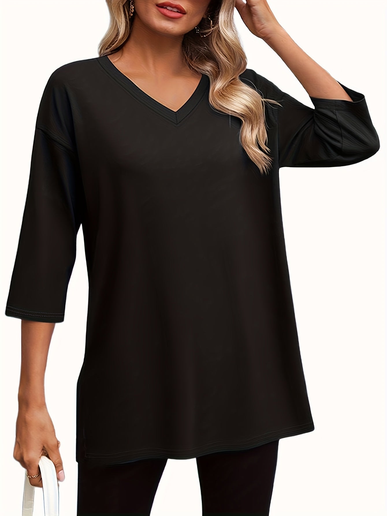 Women's Solid Color T-Shirt - 3-Pack V-Neck Three-Quarter Sleeve detail view