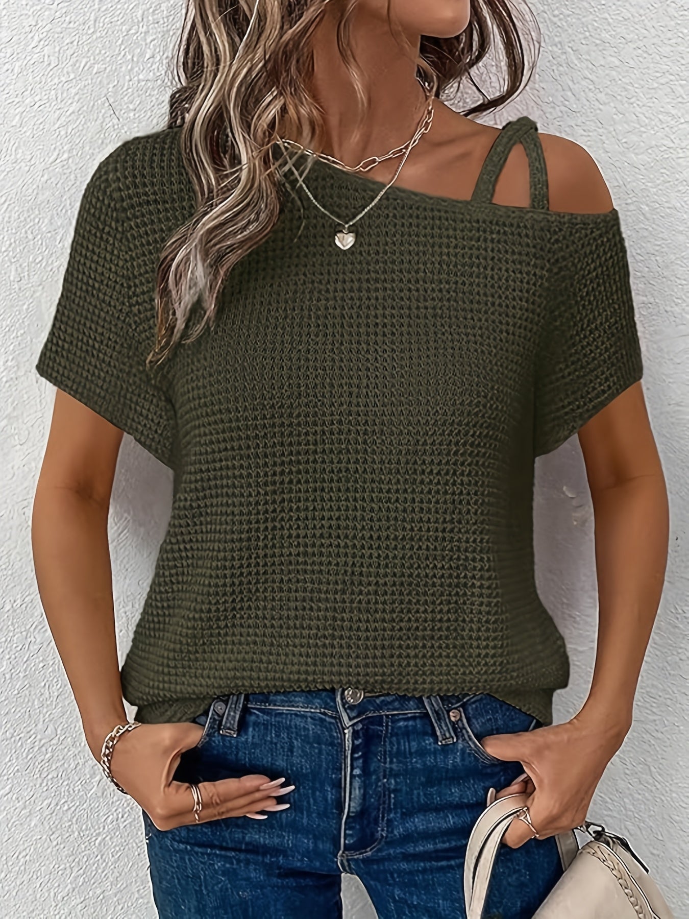 Women's Solid Color T-Shirt - Off-Shoulder Short Sleeve Waffle Texture detail view