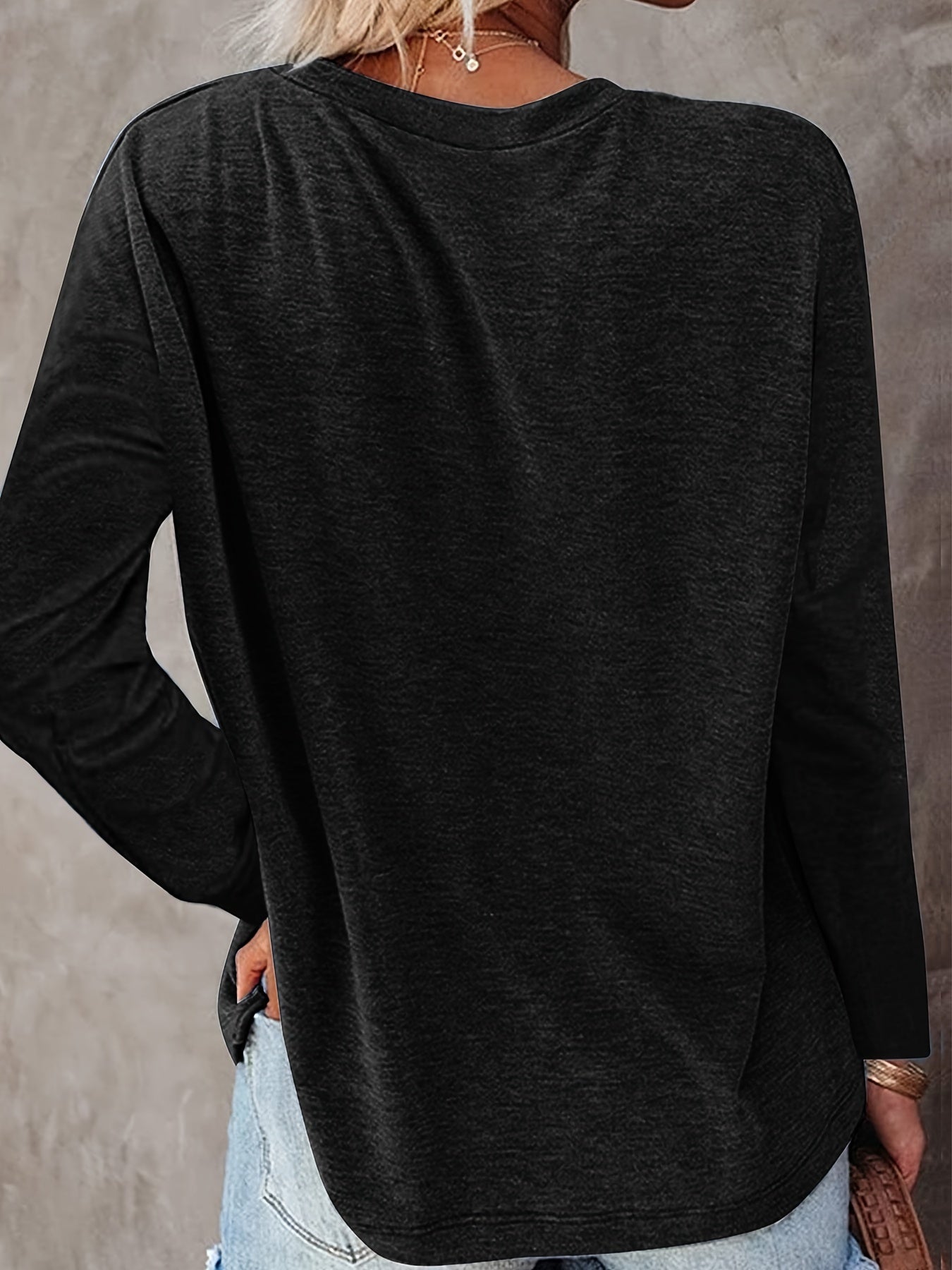 Women's Solid Color T-Shirt - Regular Fit – 5-Color Selection detail view