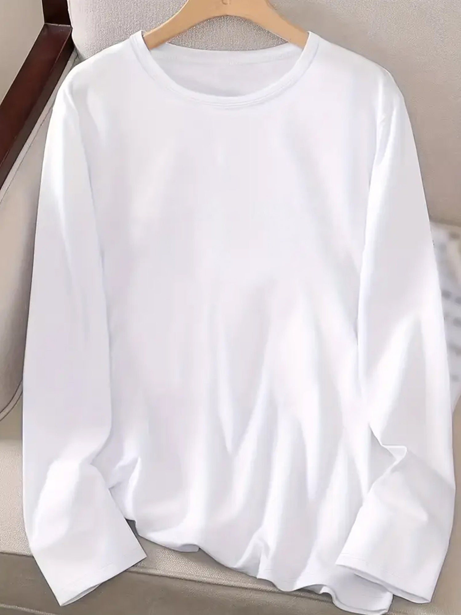 Women's Solid Color T-Shirt - Regular Fit – Grey / Black detail view