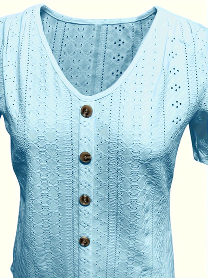 Women's Solid Color T-Shirt - Regular Fit – V-Neck detail view