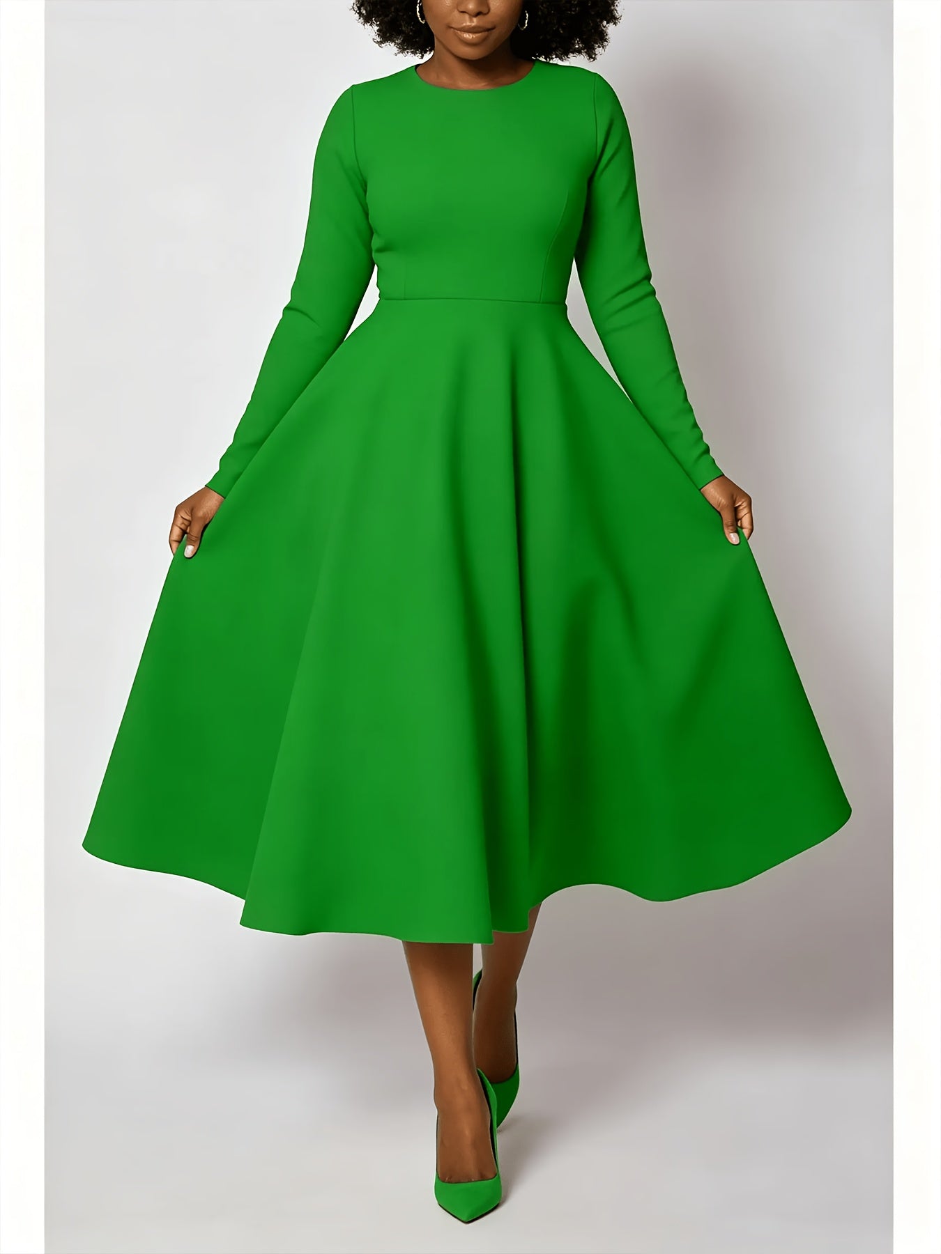 Women's Solid Crew Neck Maxi A-Line Dress - Pleated detail view