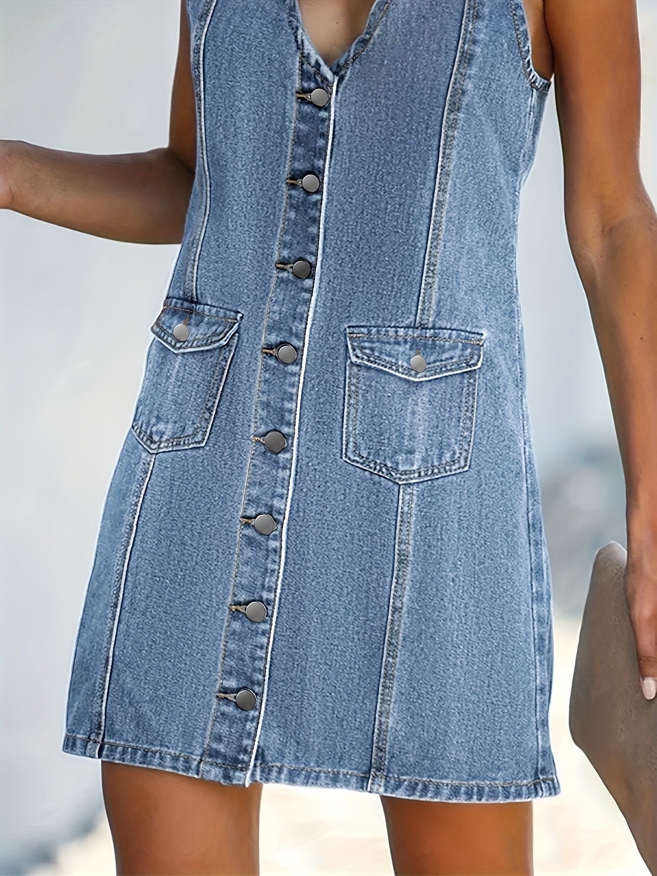 Women's Solid V-Neck Midi Casual Dress - Pocket detail view